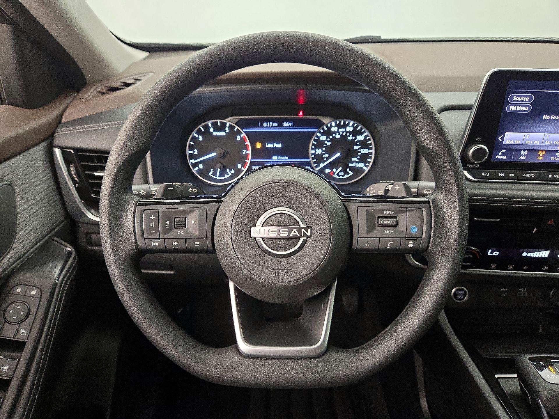 Thumbnail: 2023 Nissan Rogue - 10