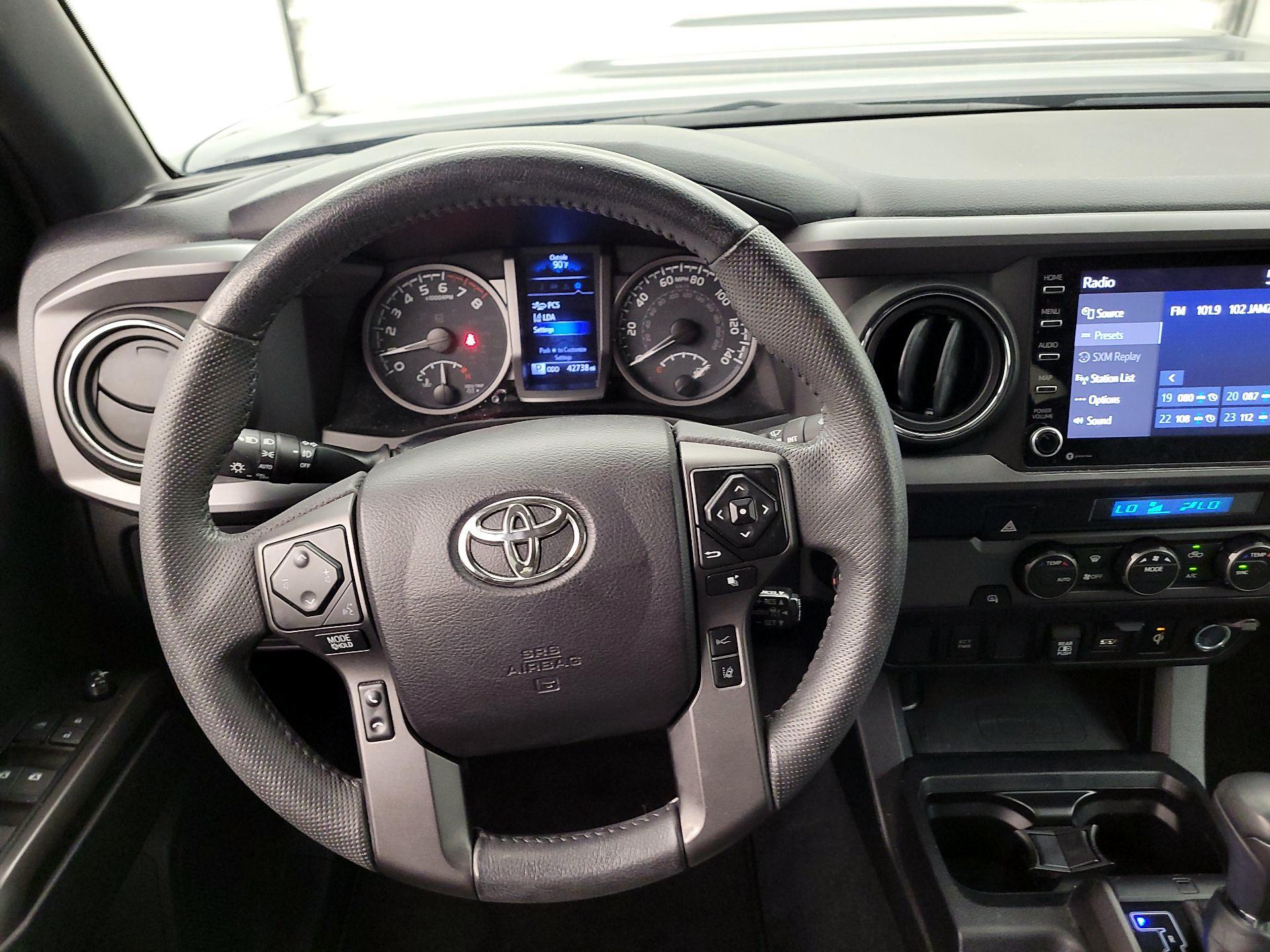 Thumbnail: 2021 Toyota Tacoma - 10