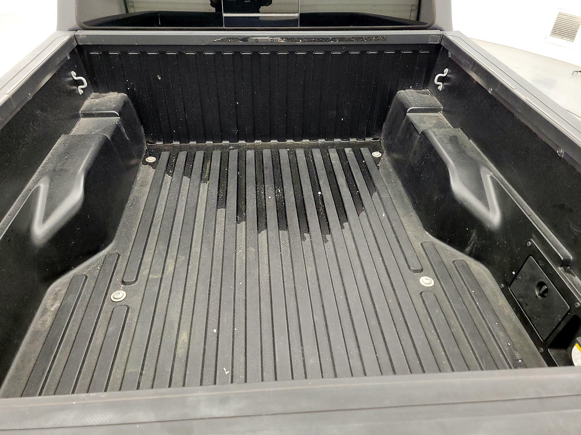Thumbnail: 2021 Toyota Tacoma - 19