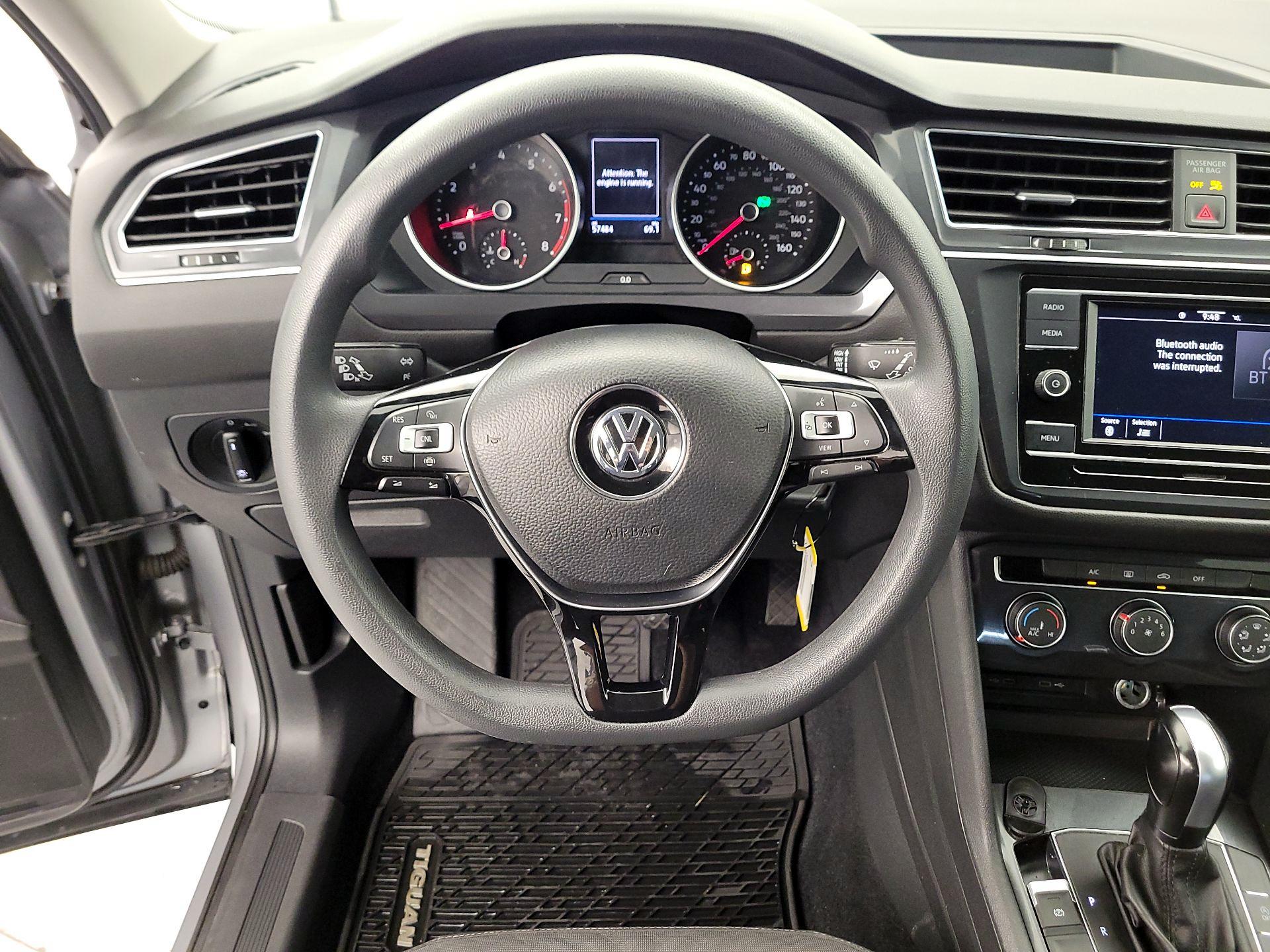 Thumbnail: 2020 Volkswagen Tiguan - 10