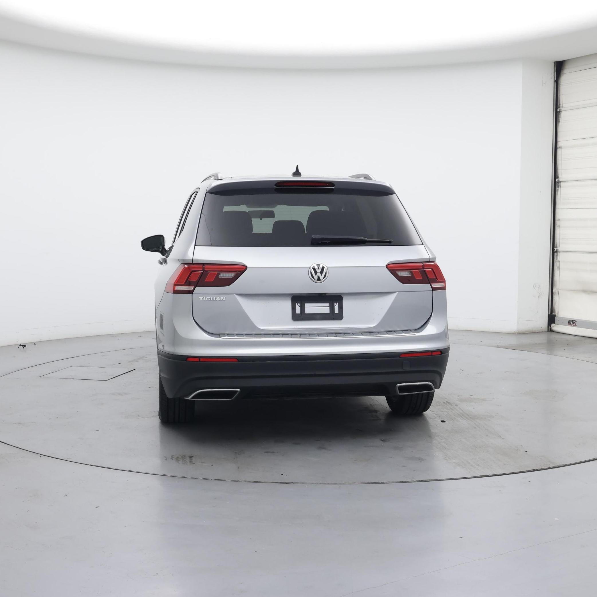 Thumbnail: 2020 Volkswagen Tiguan - 6