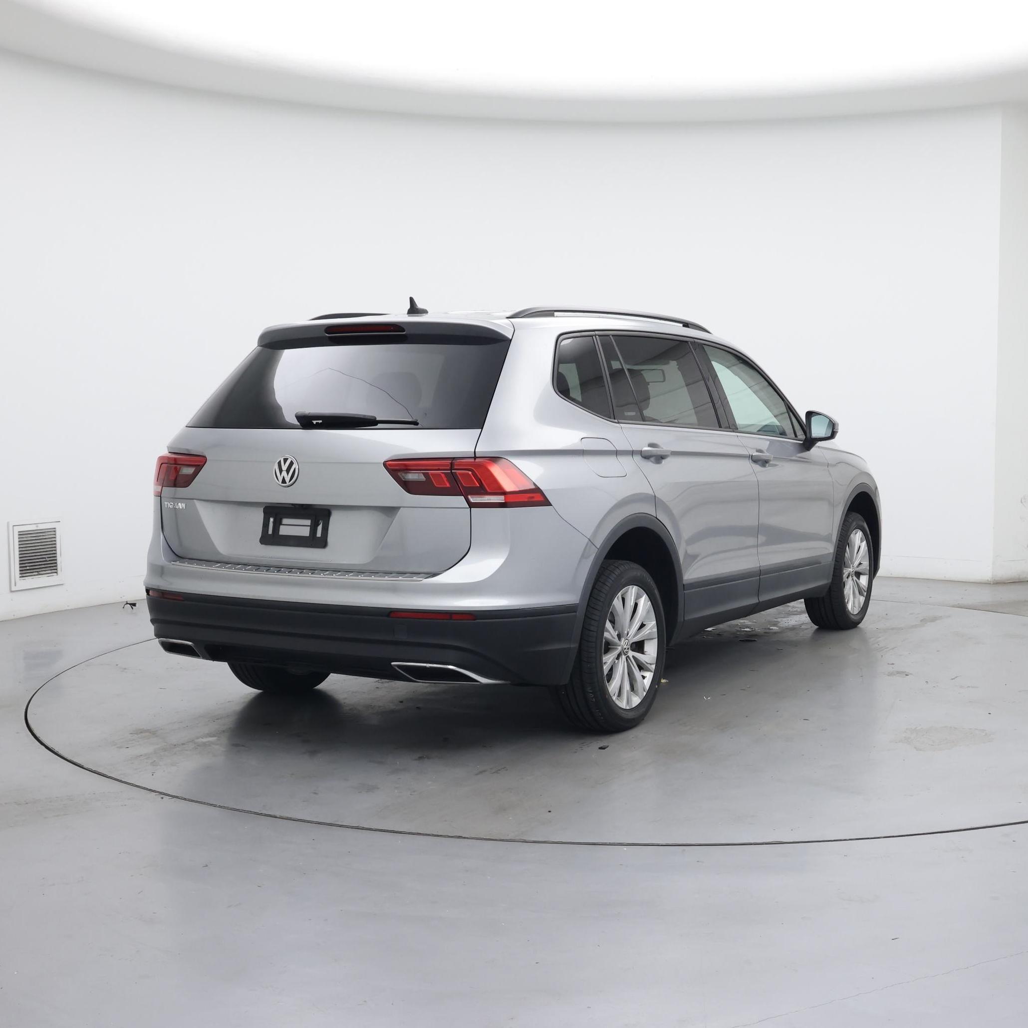 Thumbnail: 2020 Volkswagen Tiguan - 8