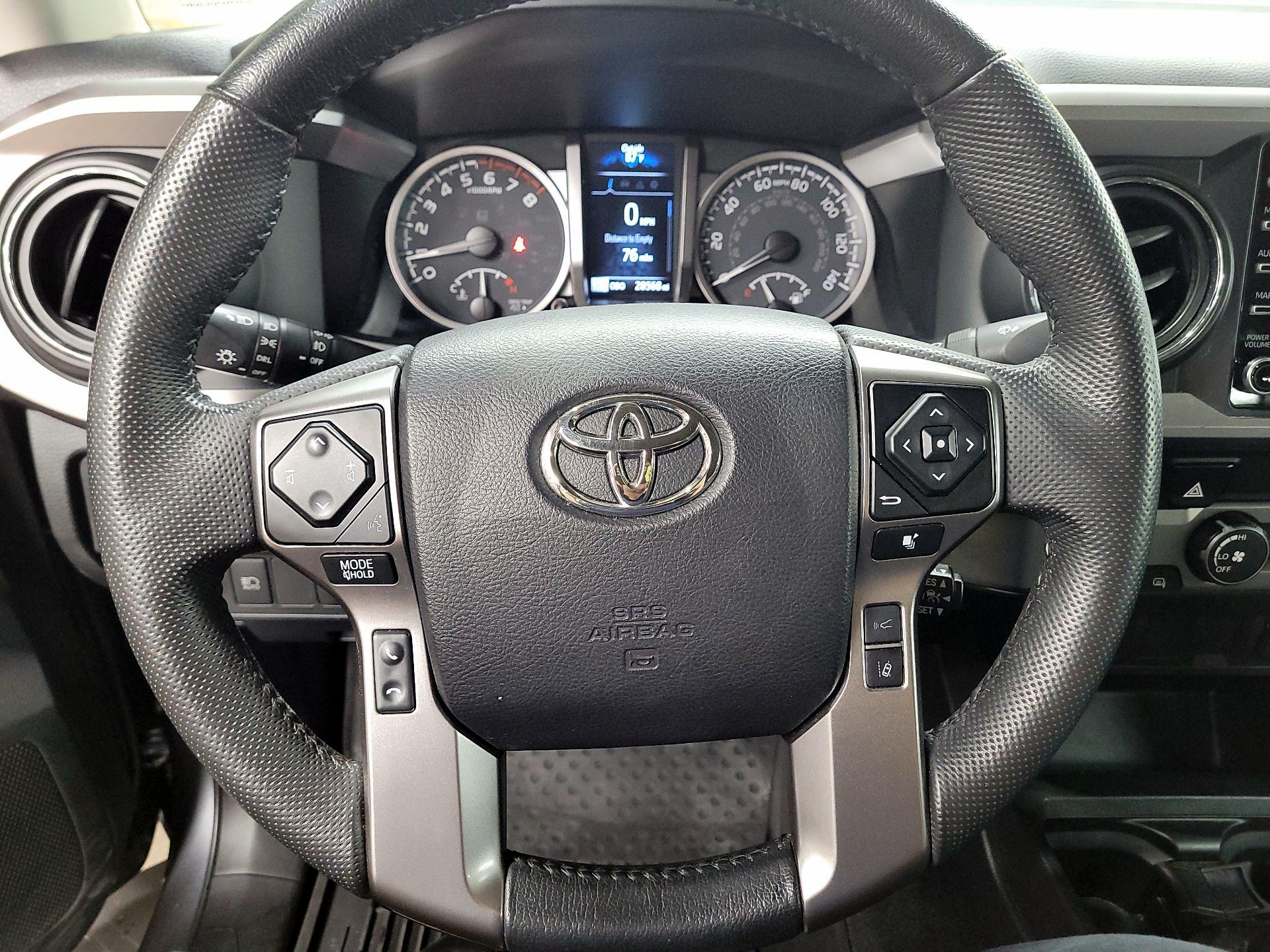 Thumbnail: 2022 Toyota Tacoma - 10