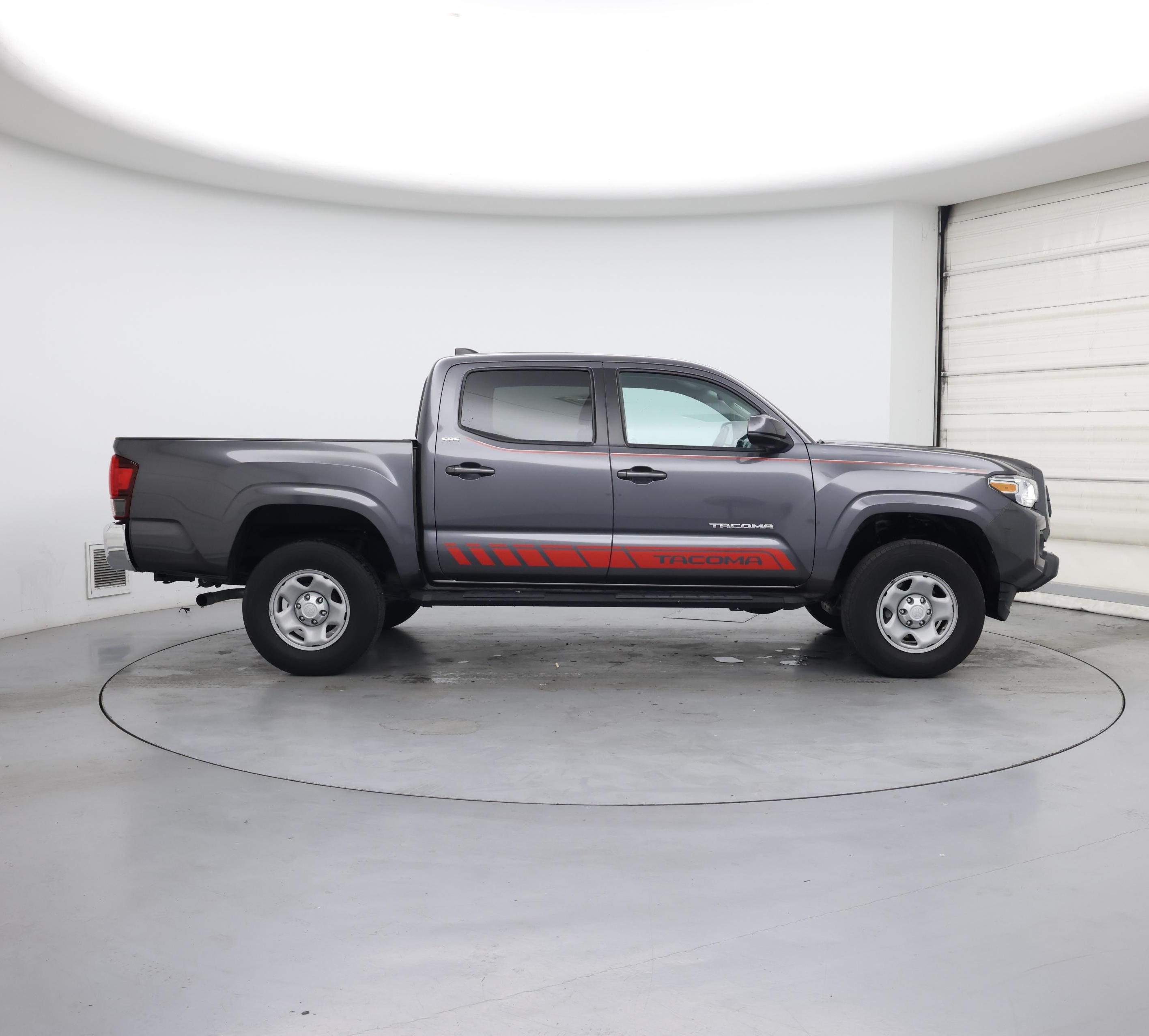 Thumbnail: 2022 Toyota Tacoma - 7