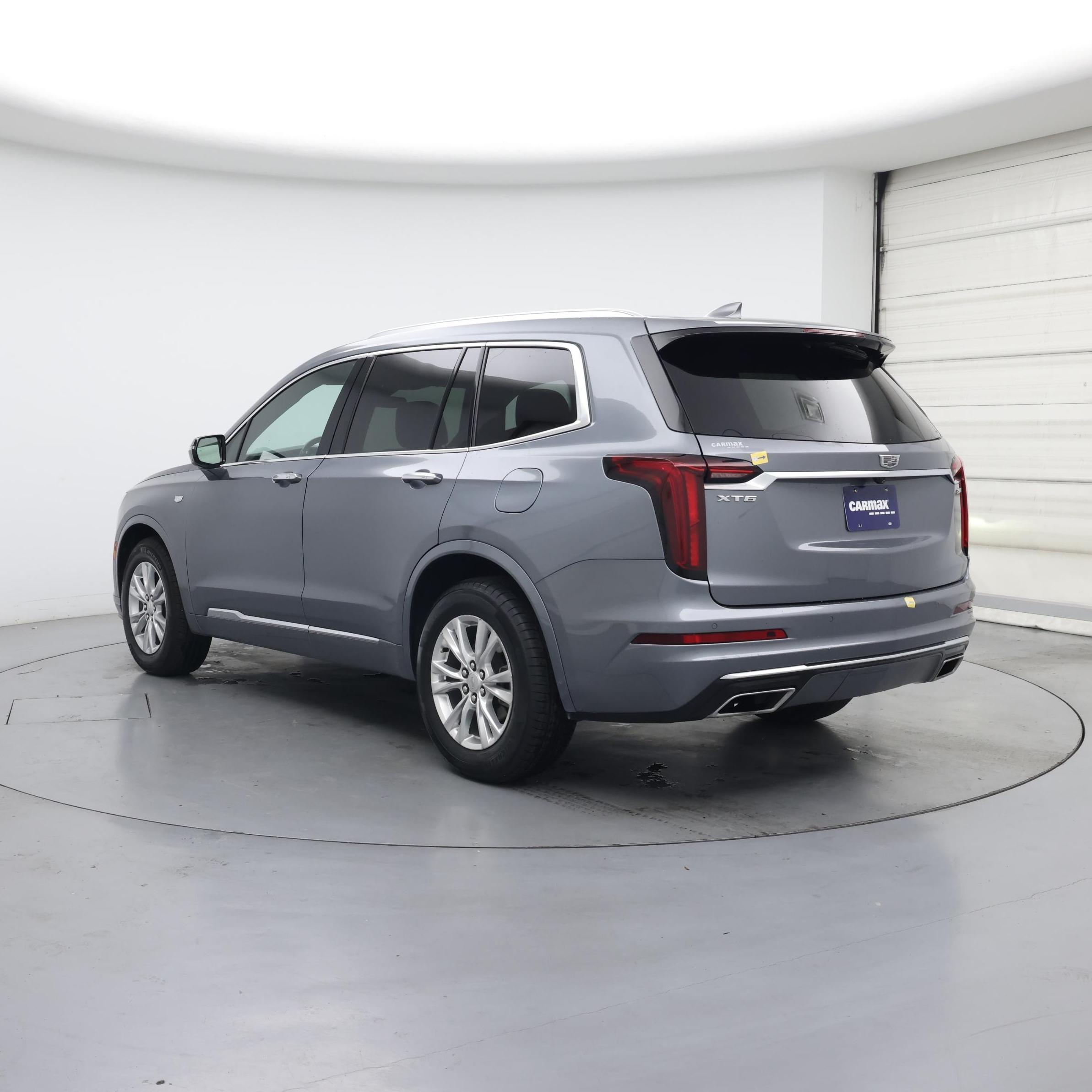 Thumbnail: 2022 Cadillac XT6 - 2