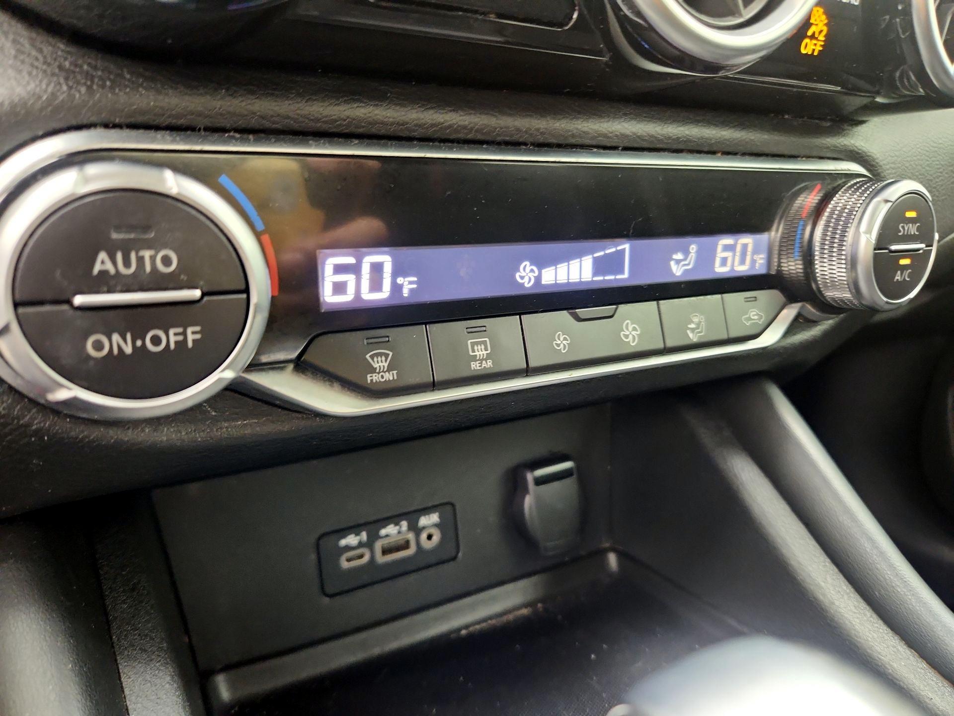 Thumbnail: 2021 Nissan Sentra - 16