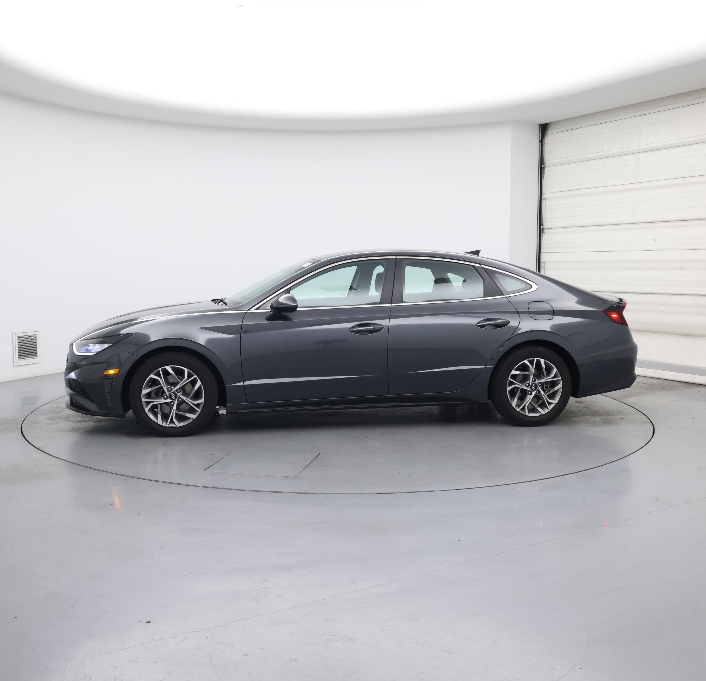 Thumbnail: 2023 Hyundai Sonata - 3