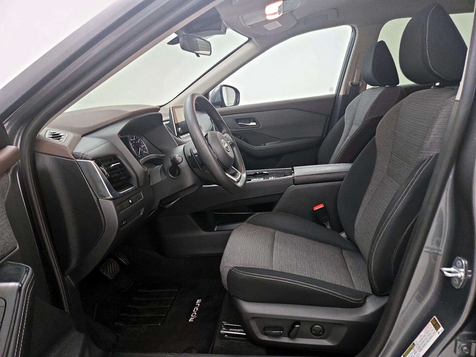 Thumbnail: 2023 Nissan Rogue - 11