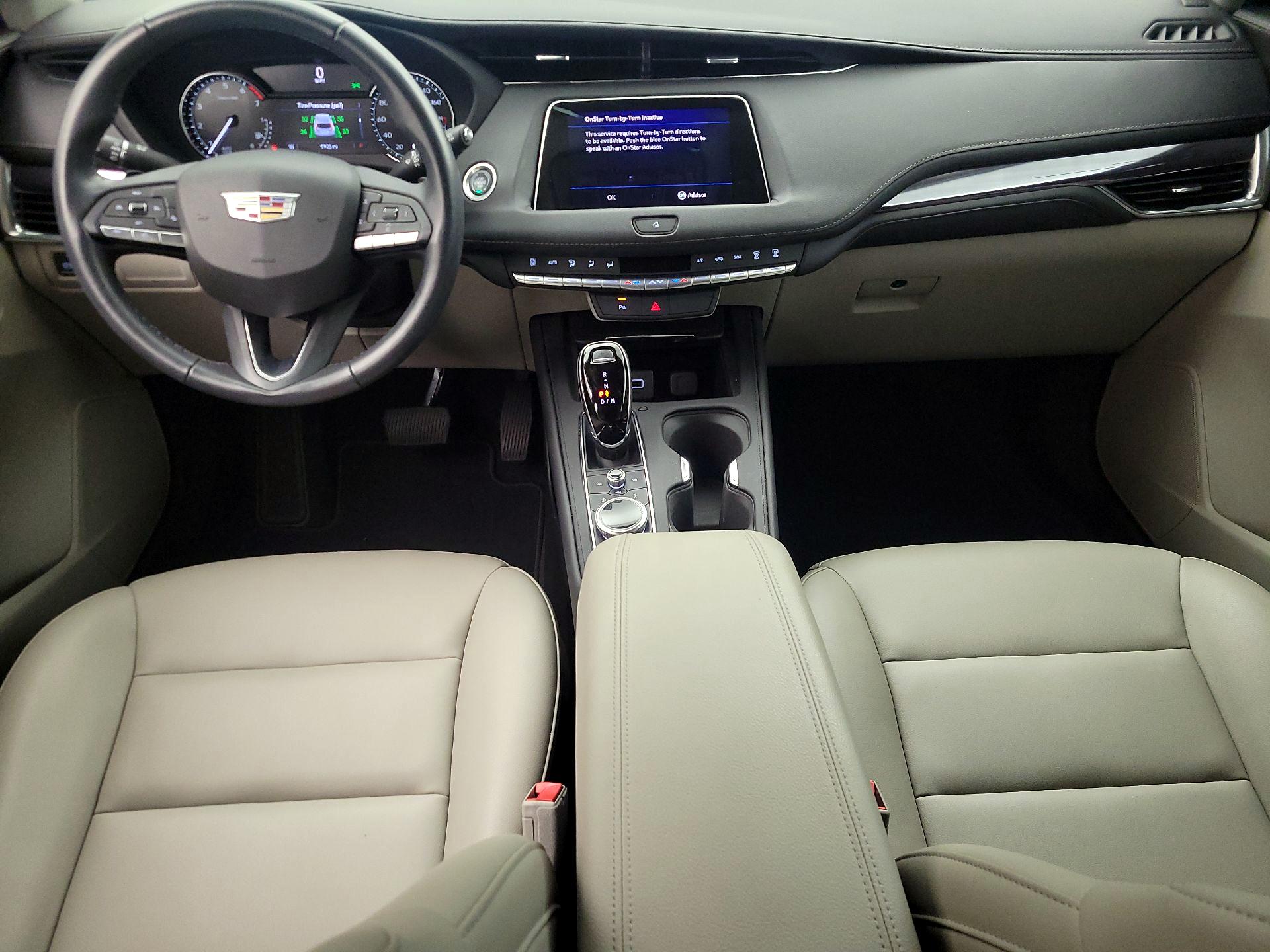 Thumbnail: 2023 Cadillac XT4 - 9