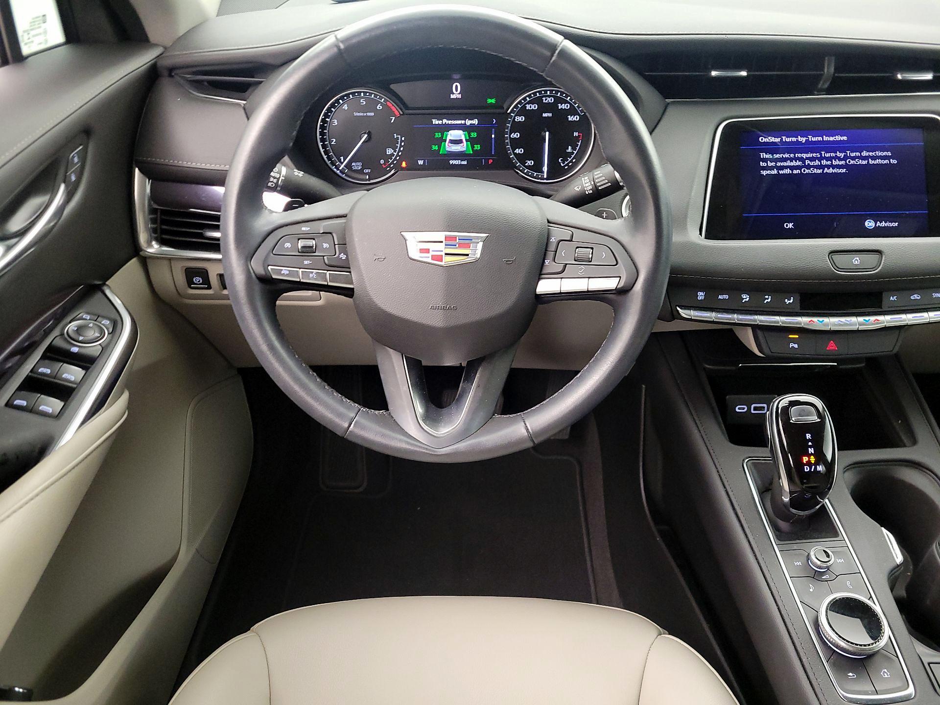 Thumbnail: 2023 Cadillac XT4 - 10