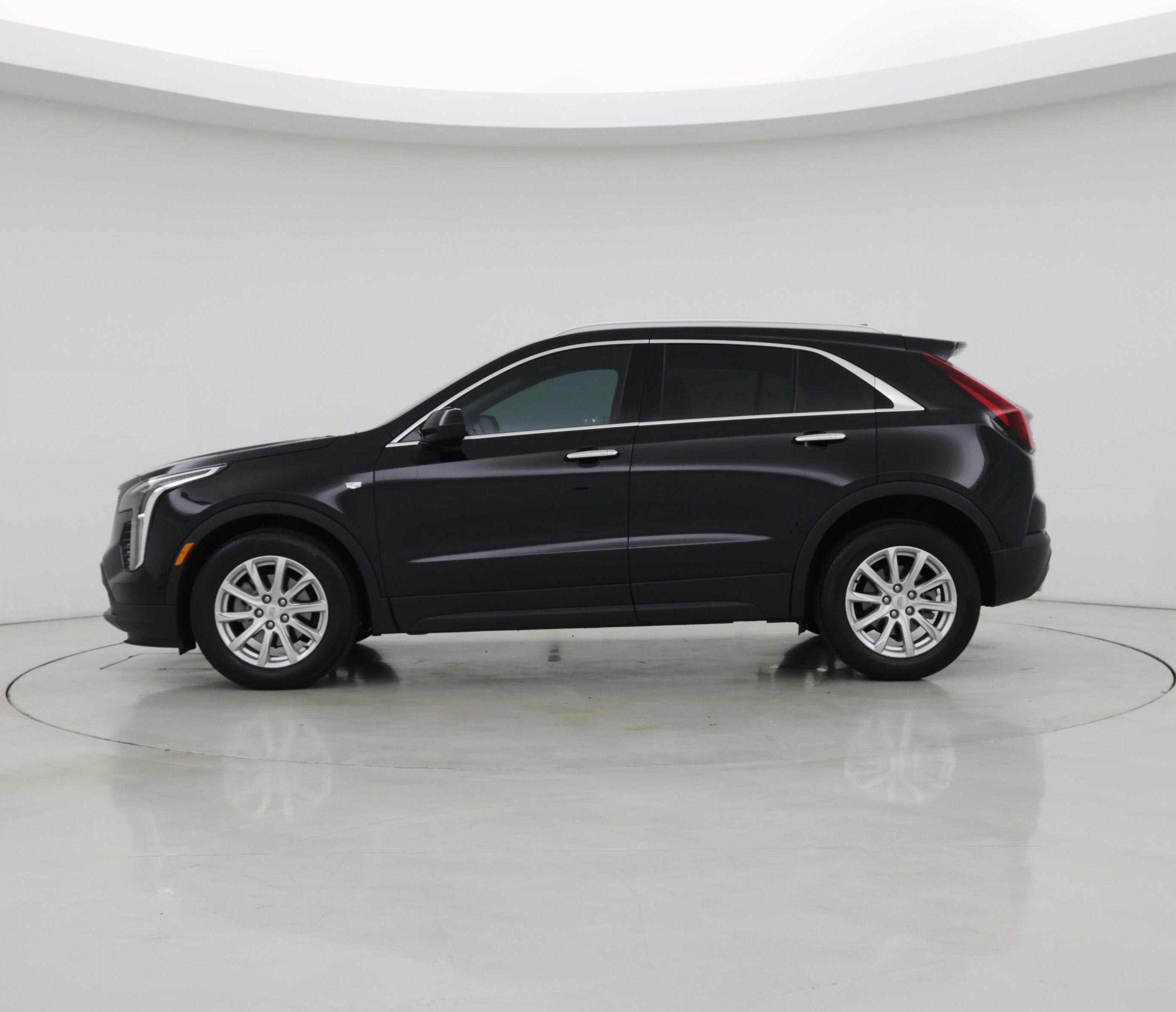 Thumbnail: 2023 Cadillac XT4 - 3