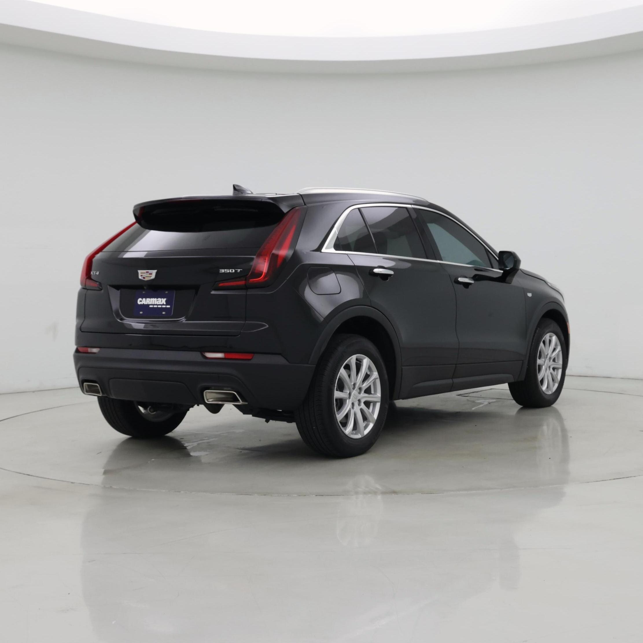Thumbnail: 2023 Cadillac XT4 - 8