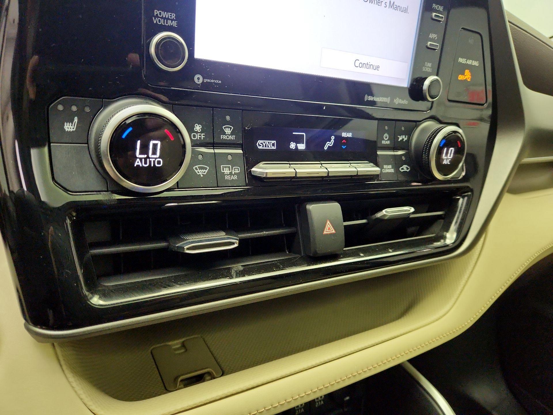 Thumbnail: 2021 Toyota Highlander - 16