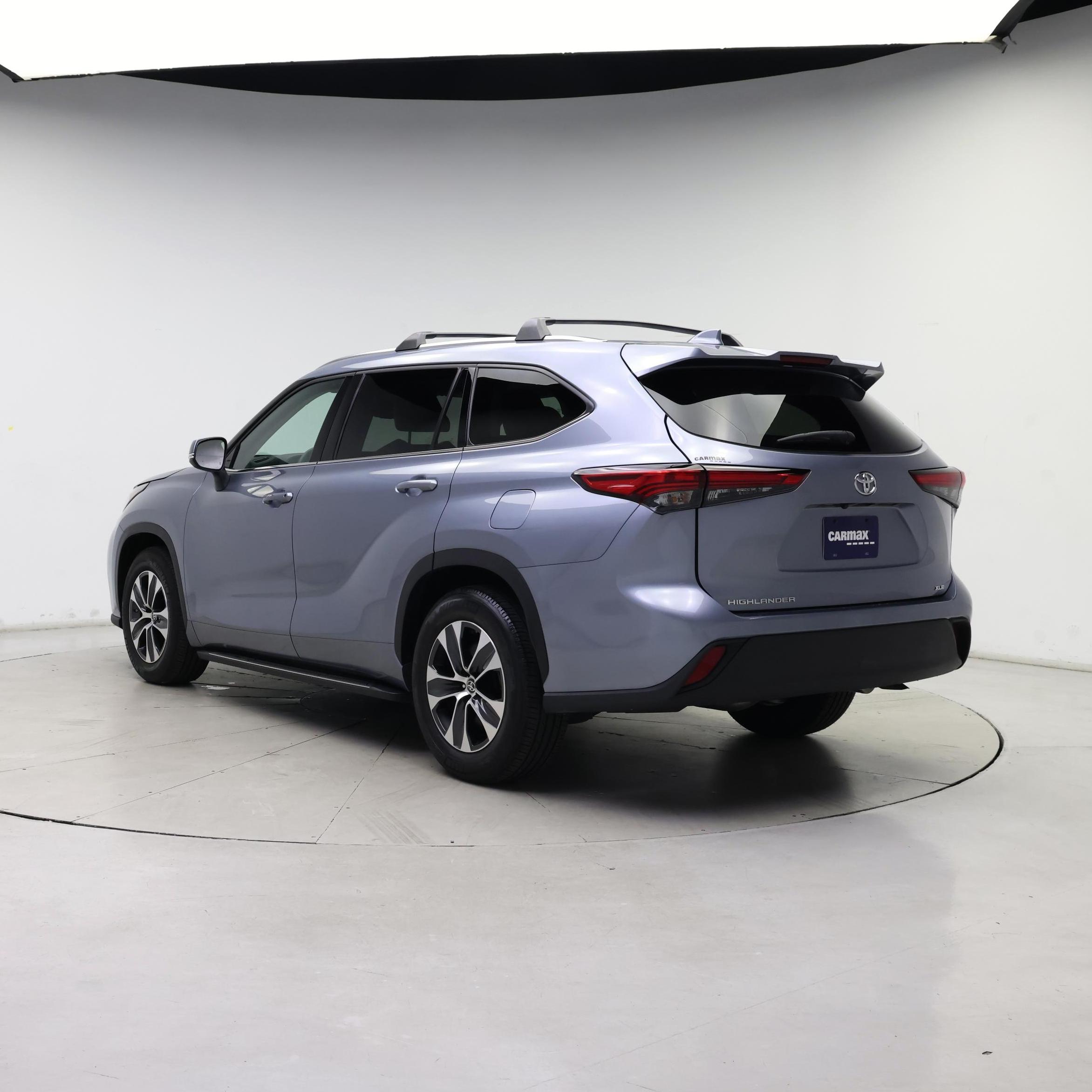 Thumbnail: 2021 Toyota Highlander - 2