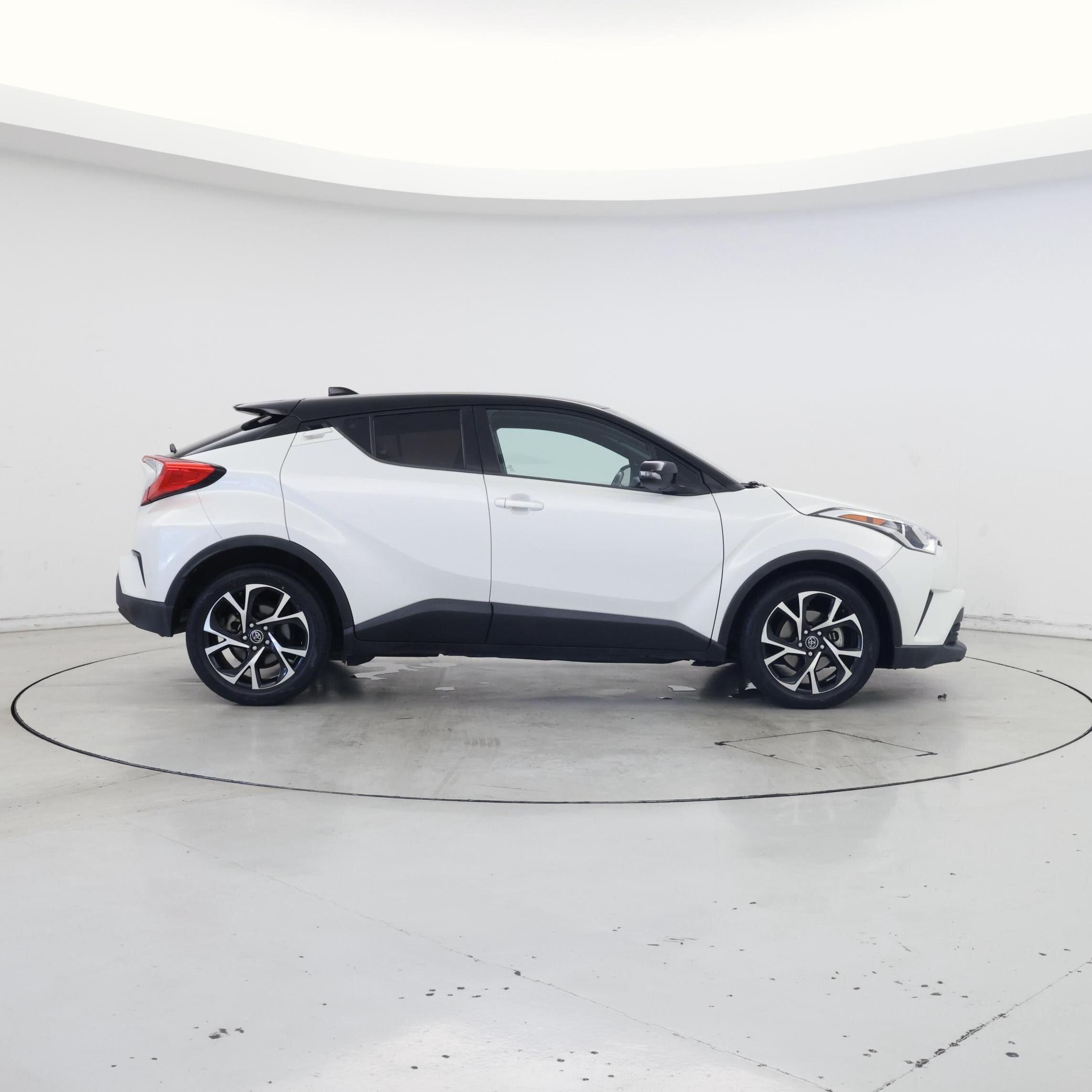 Thumbnail: 2019 Toyota C-HR - 7