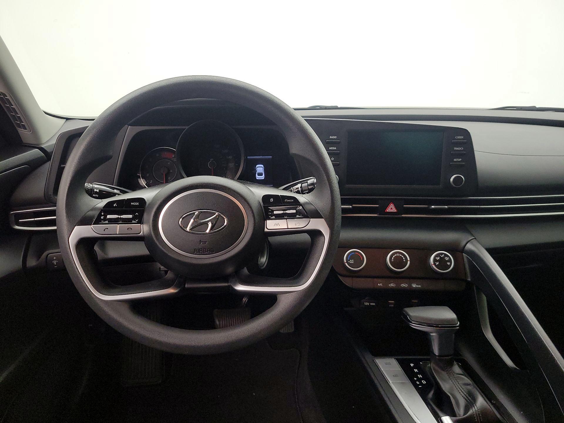 Thumbnail: 2021 Hyundai Elantra - 10