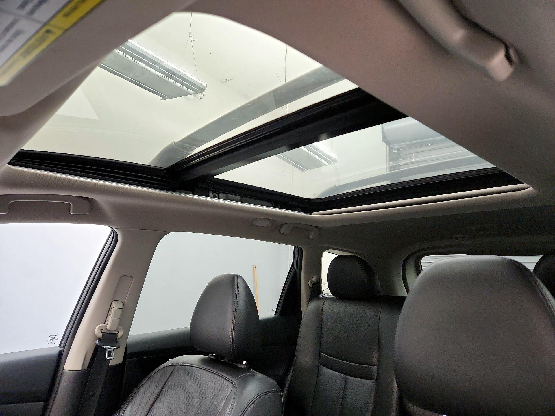 Thumbnail: 2019 Nissan Rogue - 20