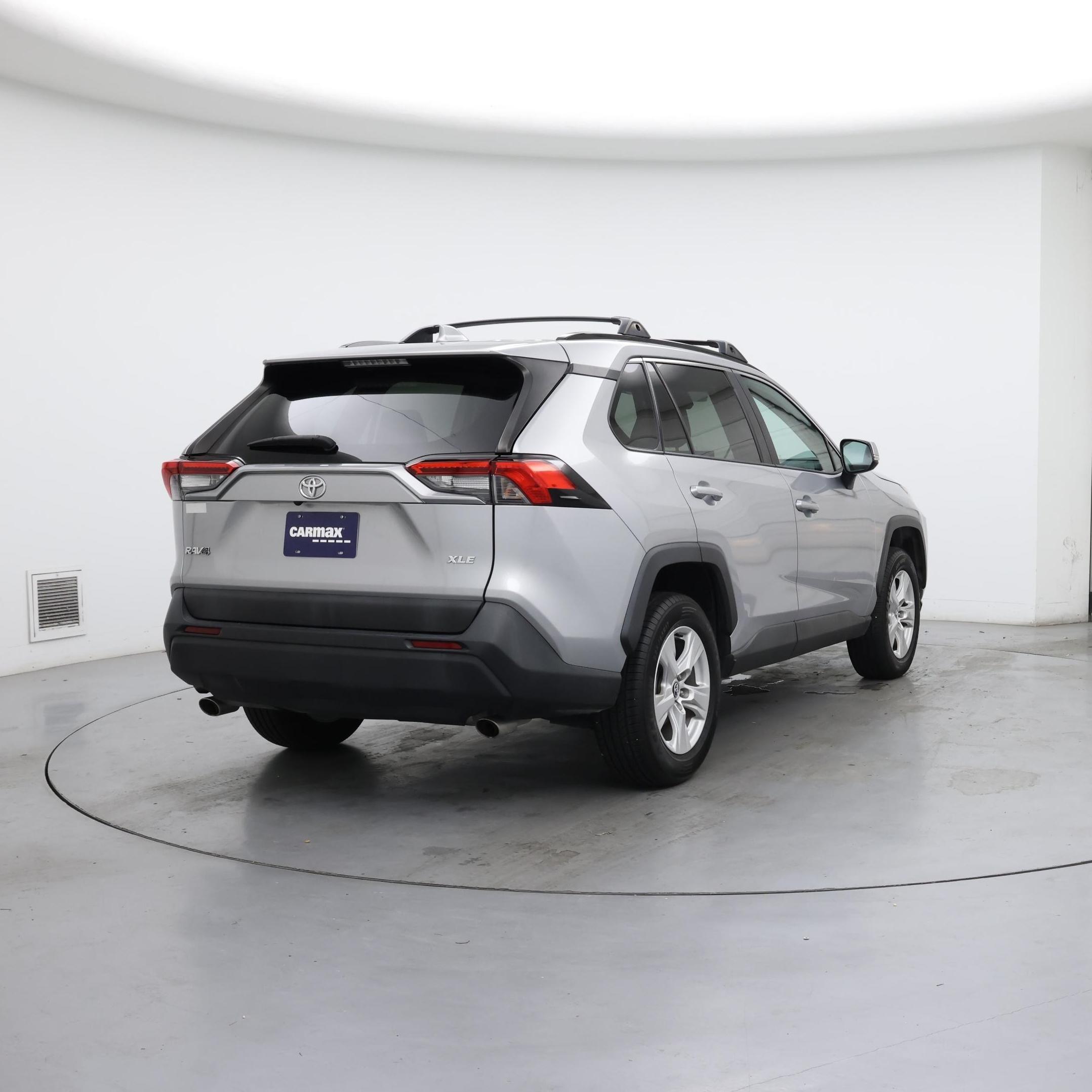 Thumbnail: 2020 Toyota RAV4 - 8