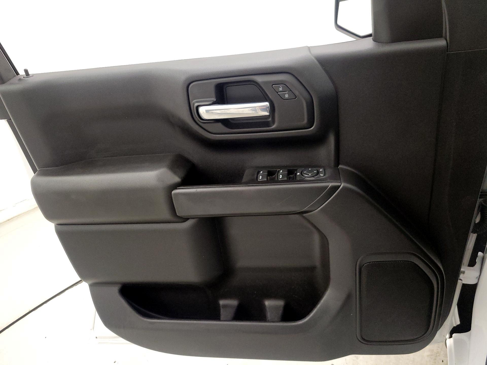Thumbnail: 2021 Chevrolet Silverado 1500 - 12