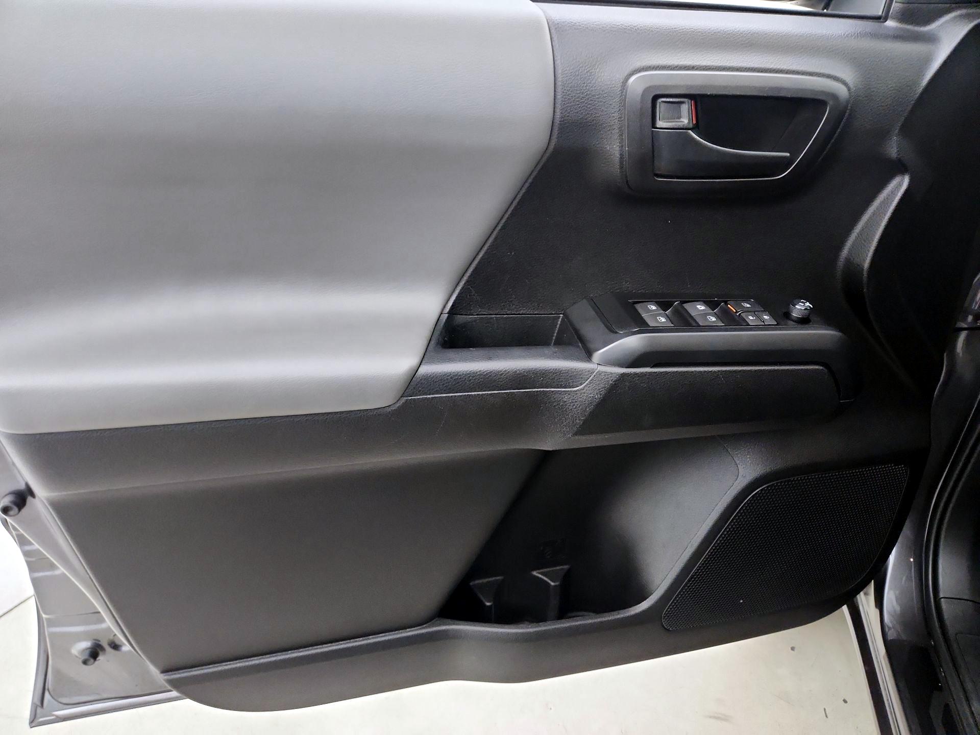 Thumbnail: 2023 Toyota Tacoma - 12