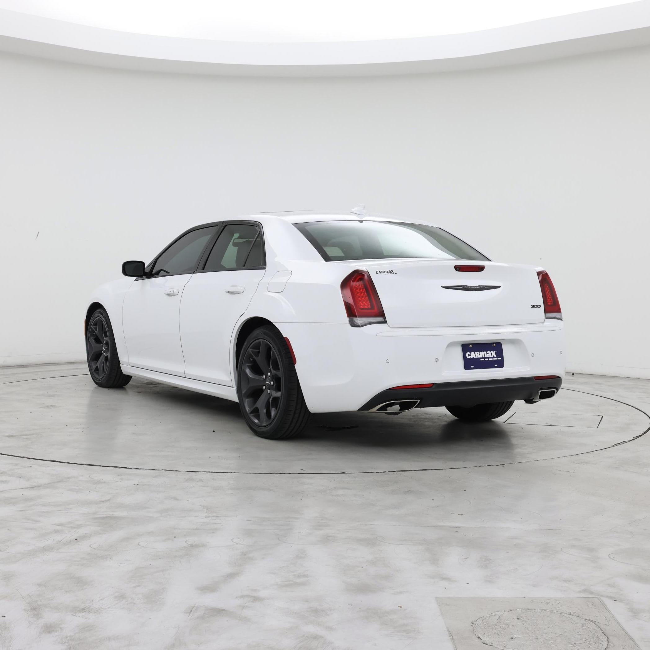 Thumbnail: 2022 Chrysler 300 - 2
