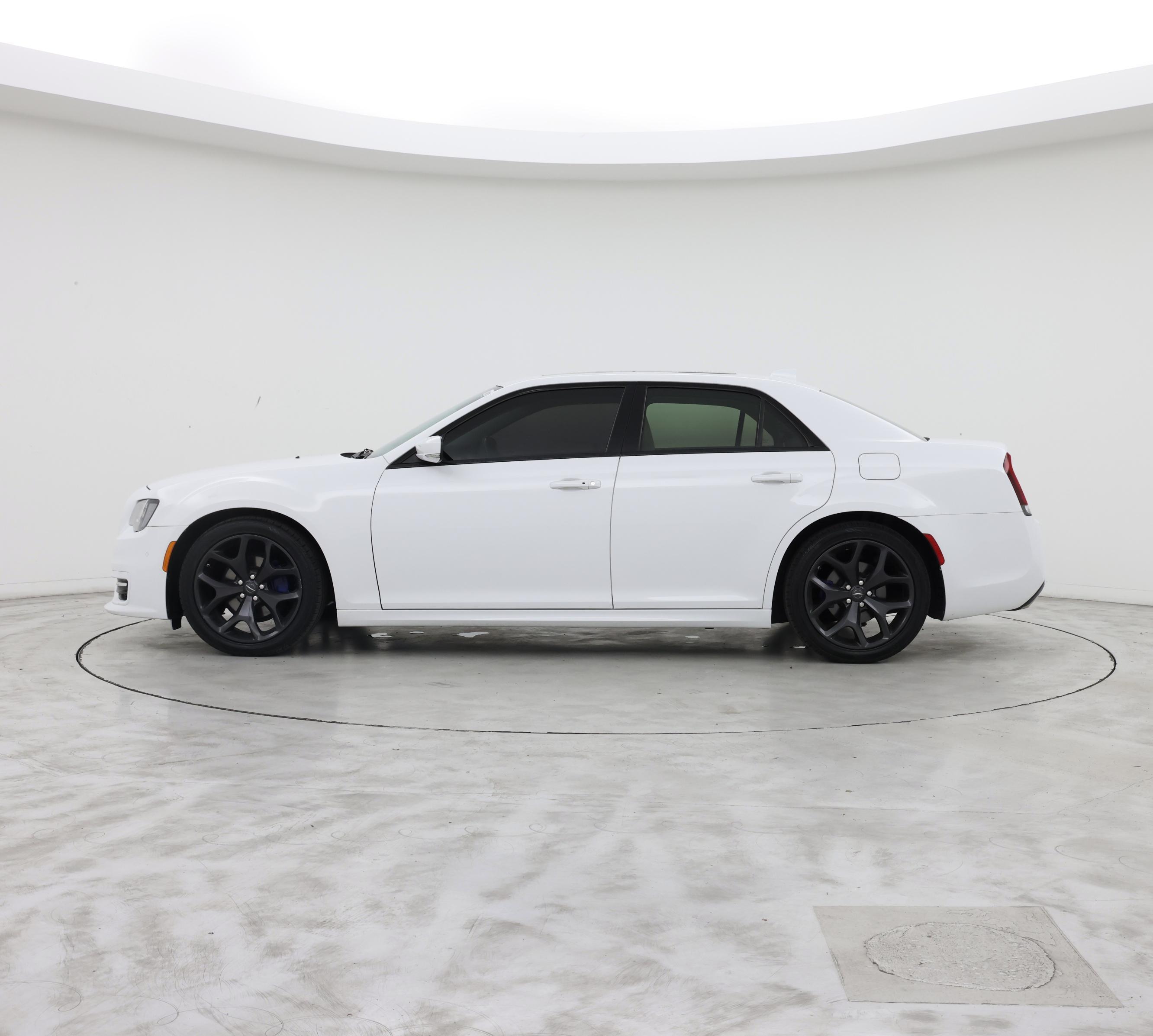 Thumbnail: 2022 Chrysler 300 - 3