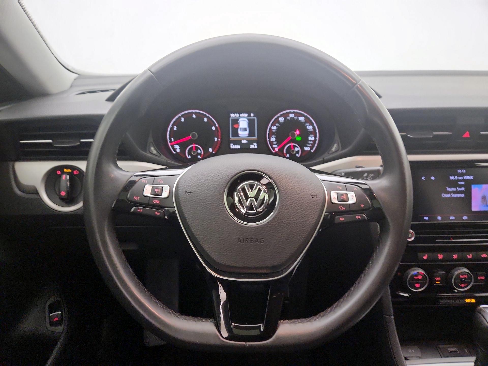Thumbnail: 2022 Volkswagen Passat - 10