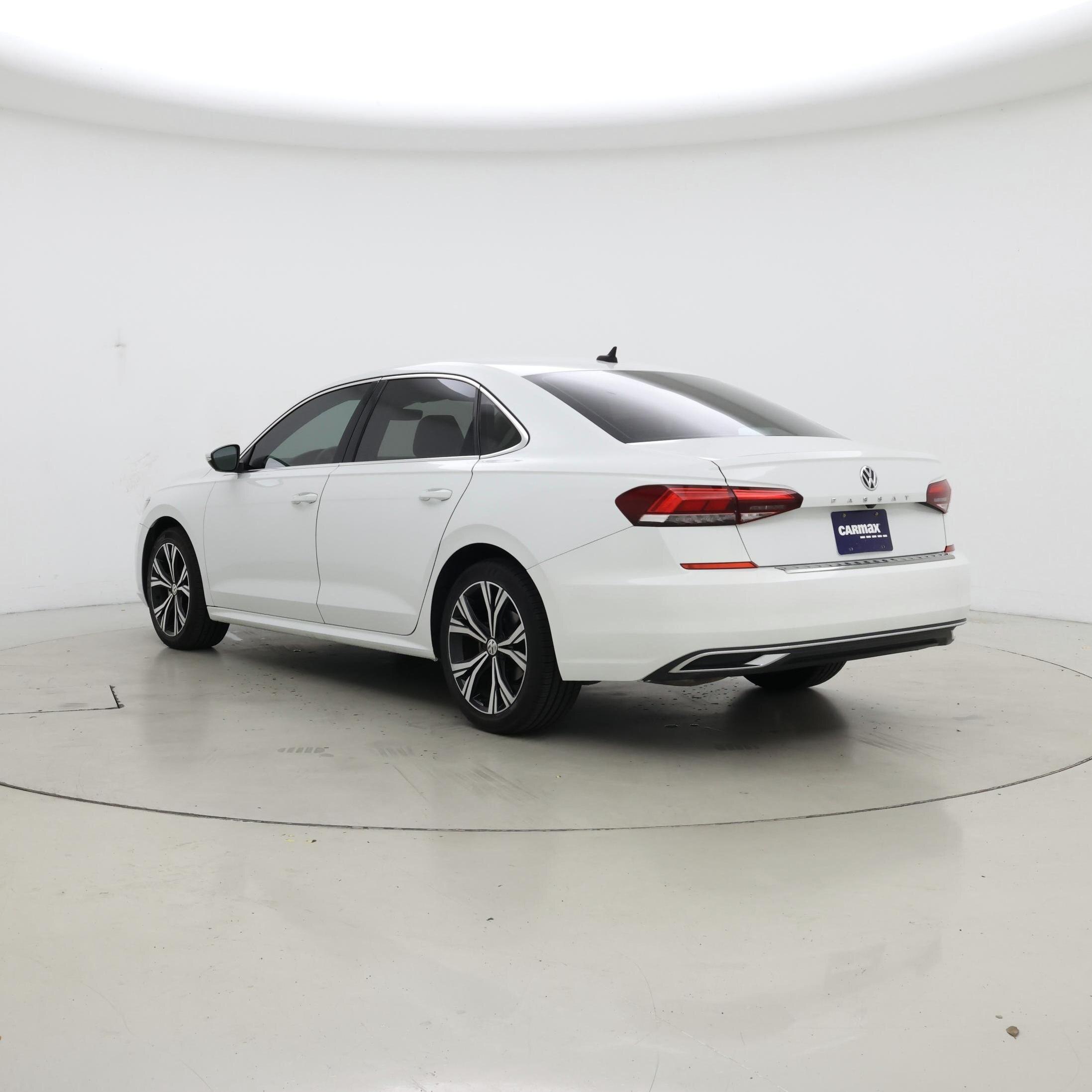 Thumbnail: 2022 Volkswagen Passat - 2