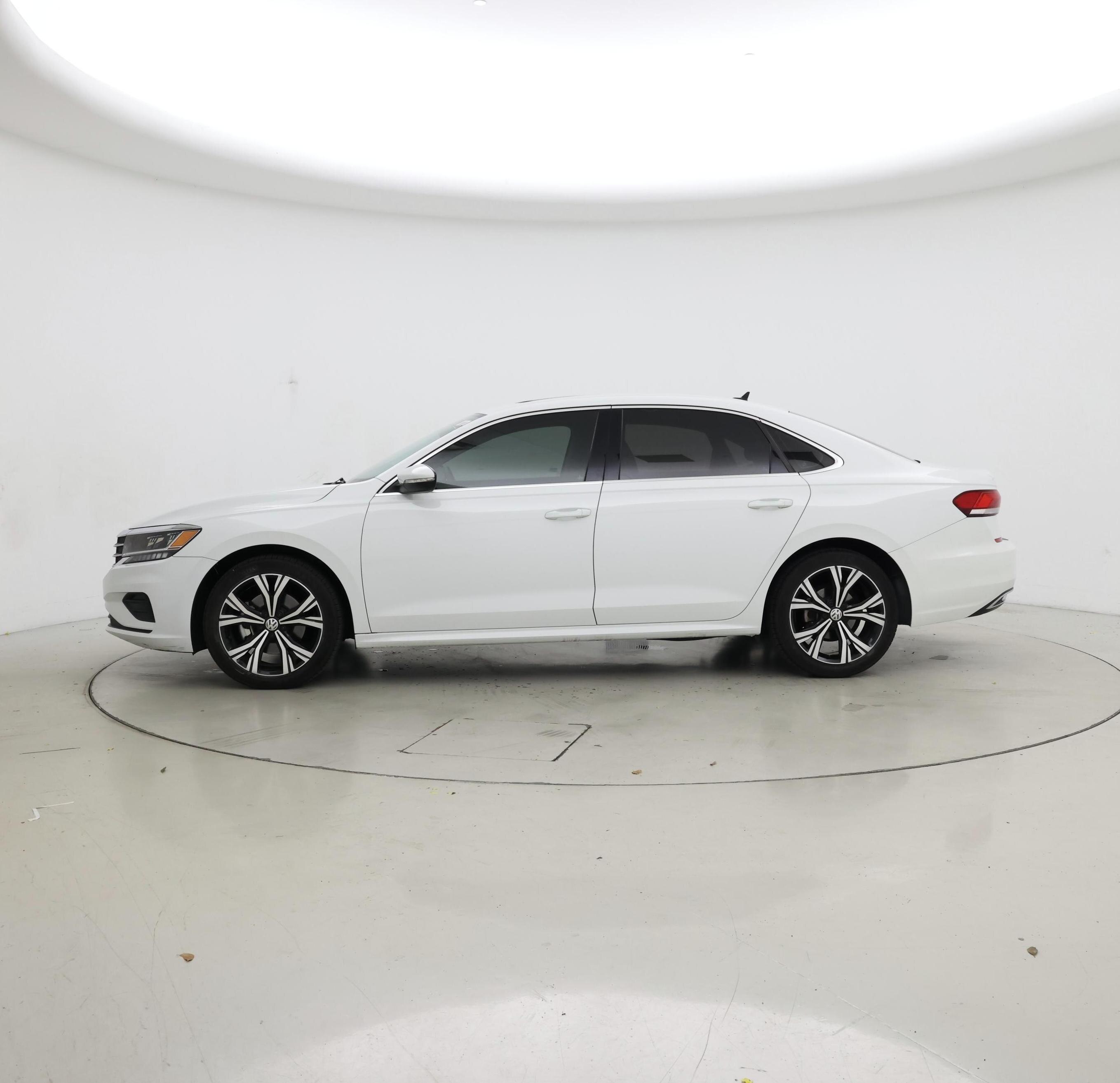 Thumbnail: 2022 Volkswagen Passat - 3