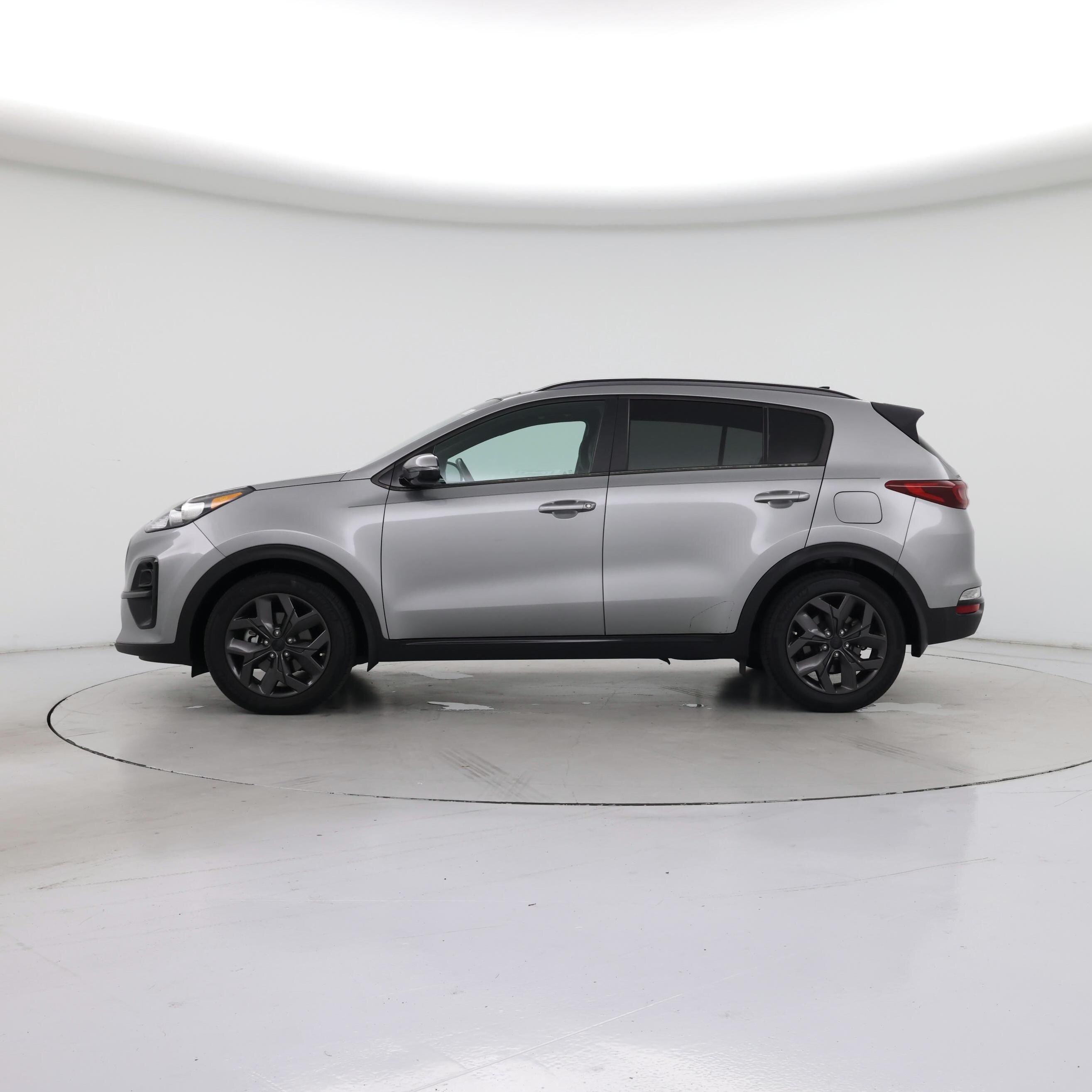 Thumbnail: 2022 Kia Sportage - 3