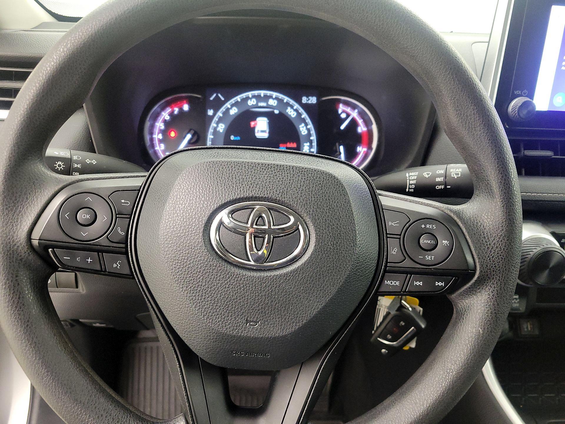 Thumbnail: 2024 Toyota RAV4 - 10