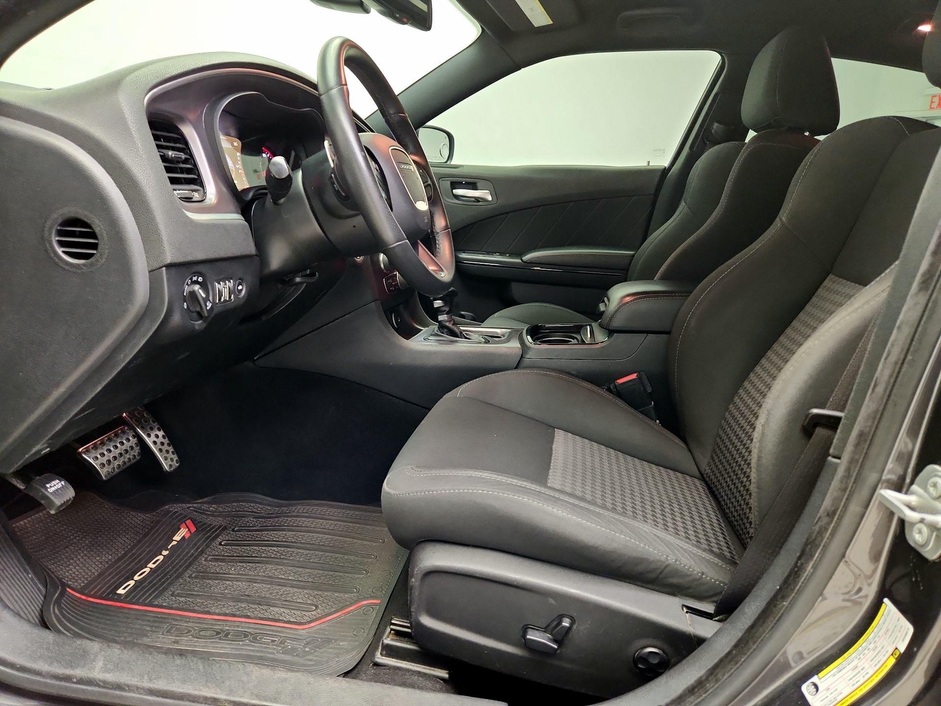 Thumbnail: 2019 Dodge Charger - 11
