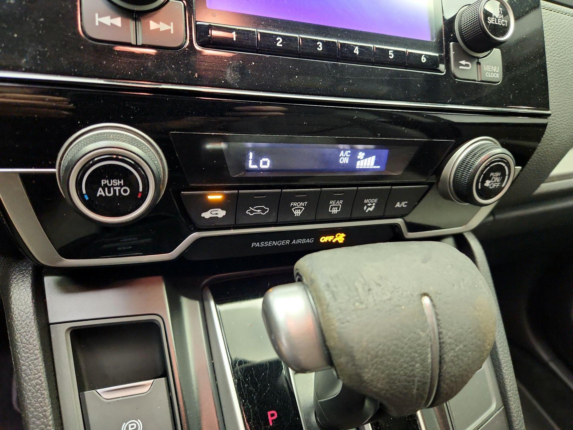 Thumbnail: 2019 Honda CR-V - 16