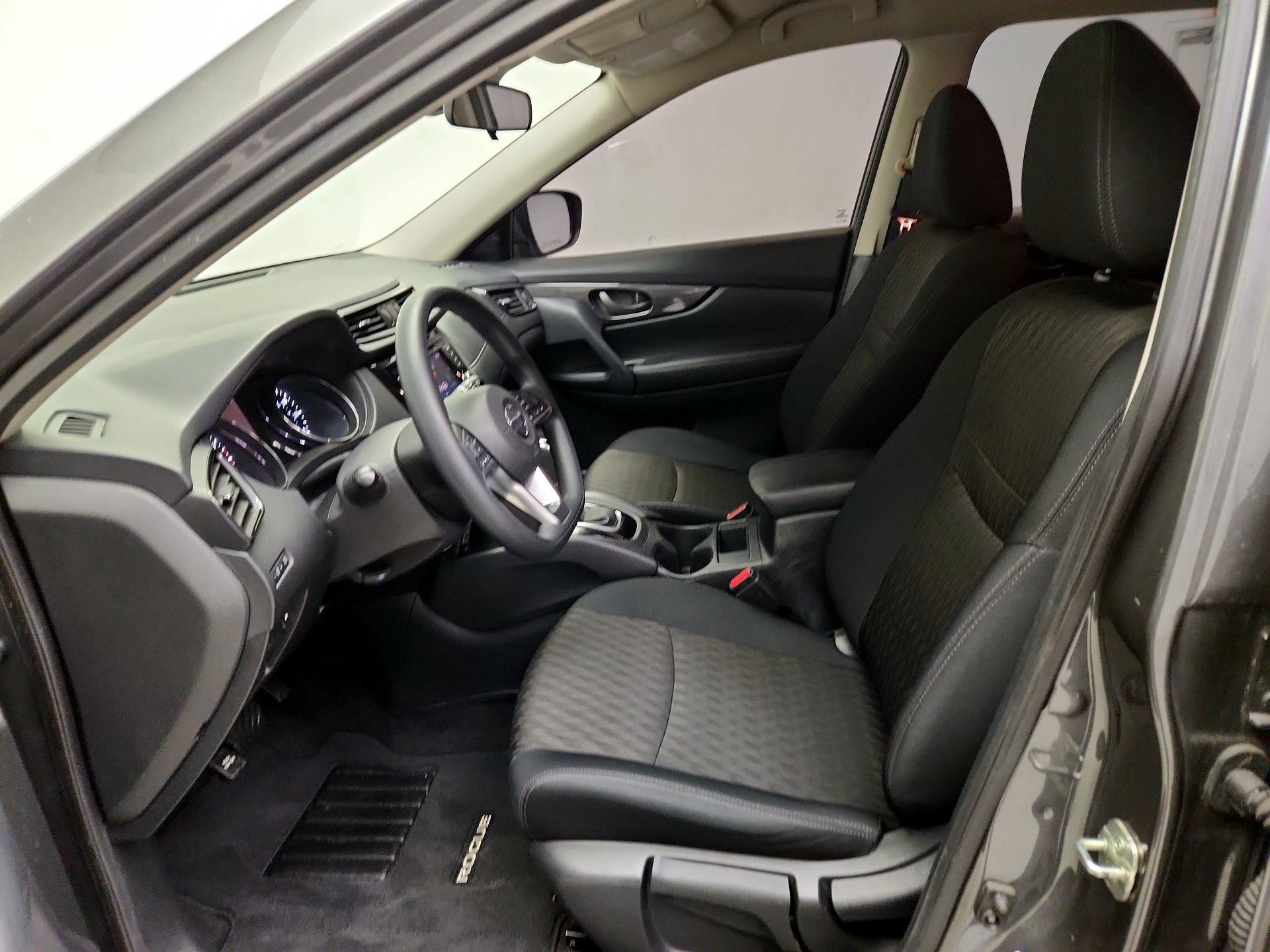 Thumbnail: 2019 Nissan Rogue - 11