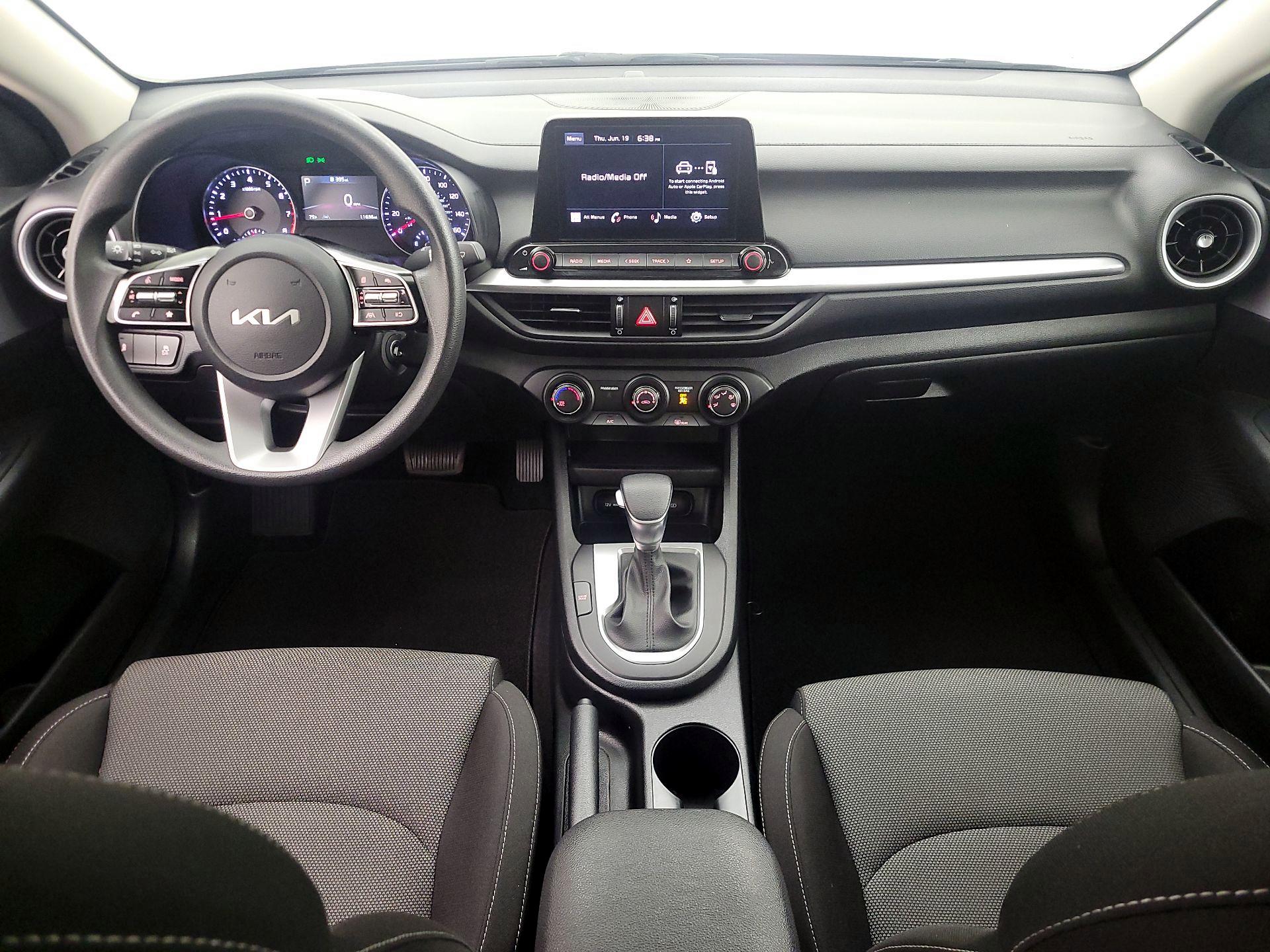 Thumbnail: 2024 Kia Forte - 9