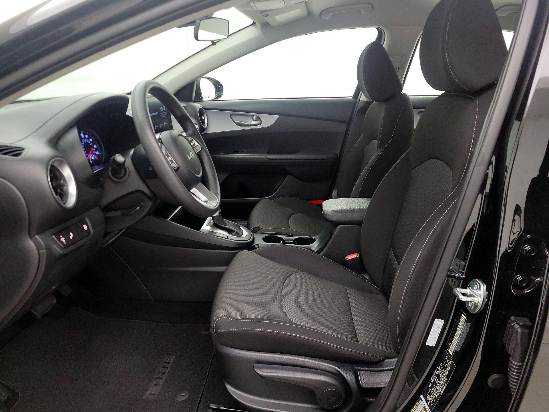 Thumbnail: 2024 Kia Forte - 11