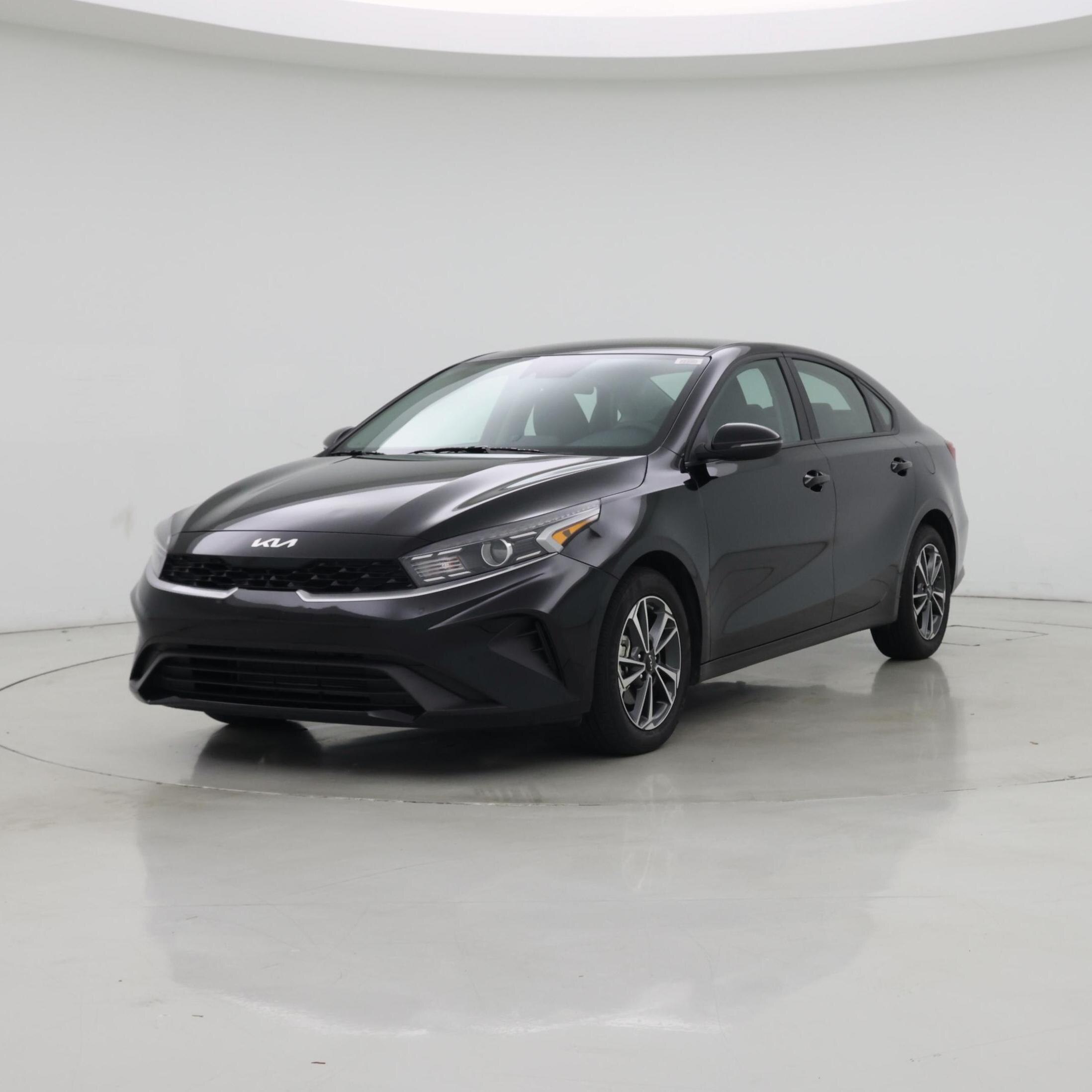 Thumbnail: 2024 Kia Forte - 4
