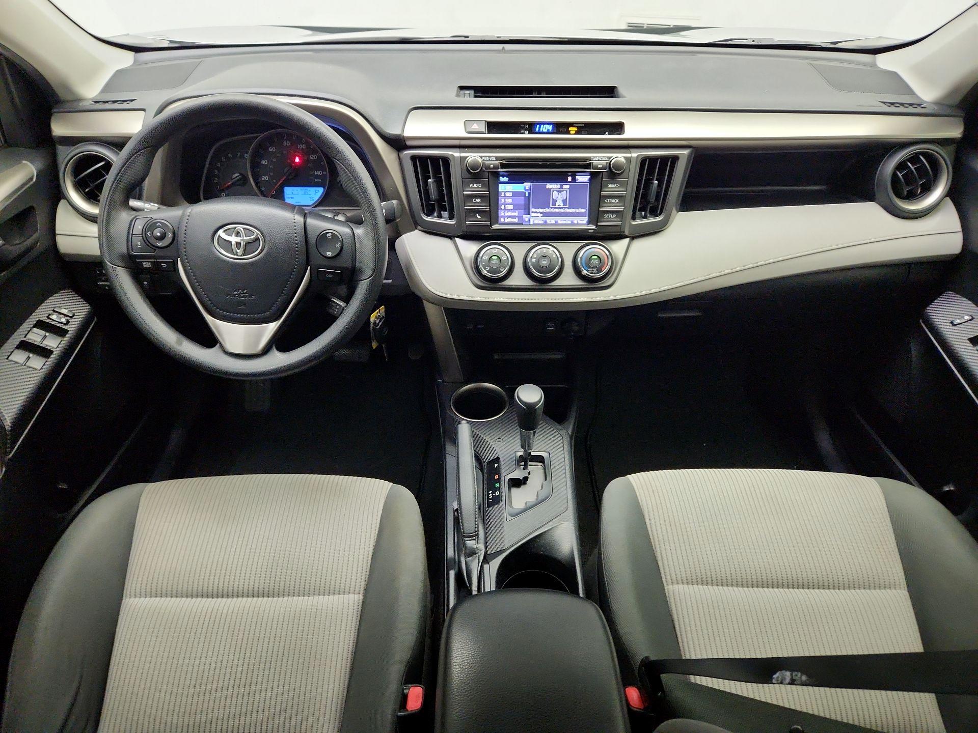 Thumbnail: 2015 Toyota RAV4 - 9