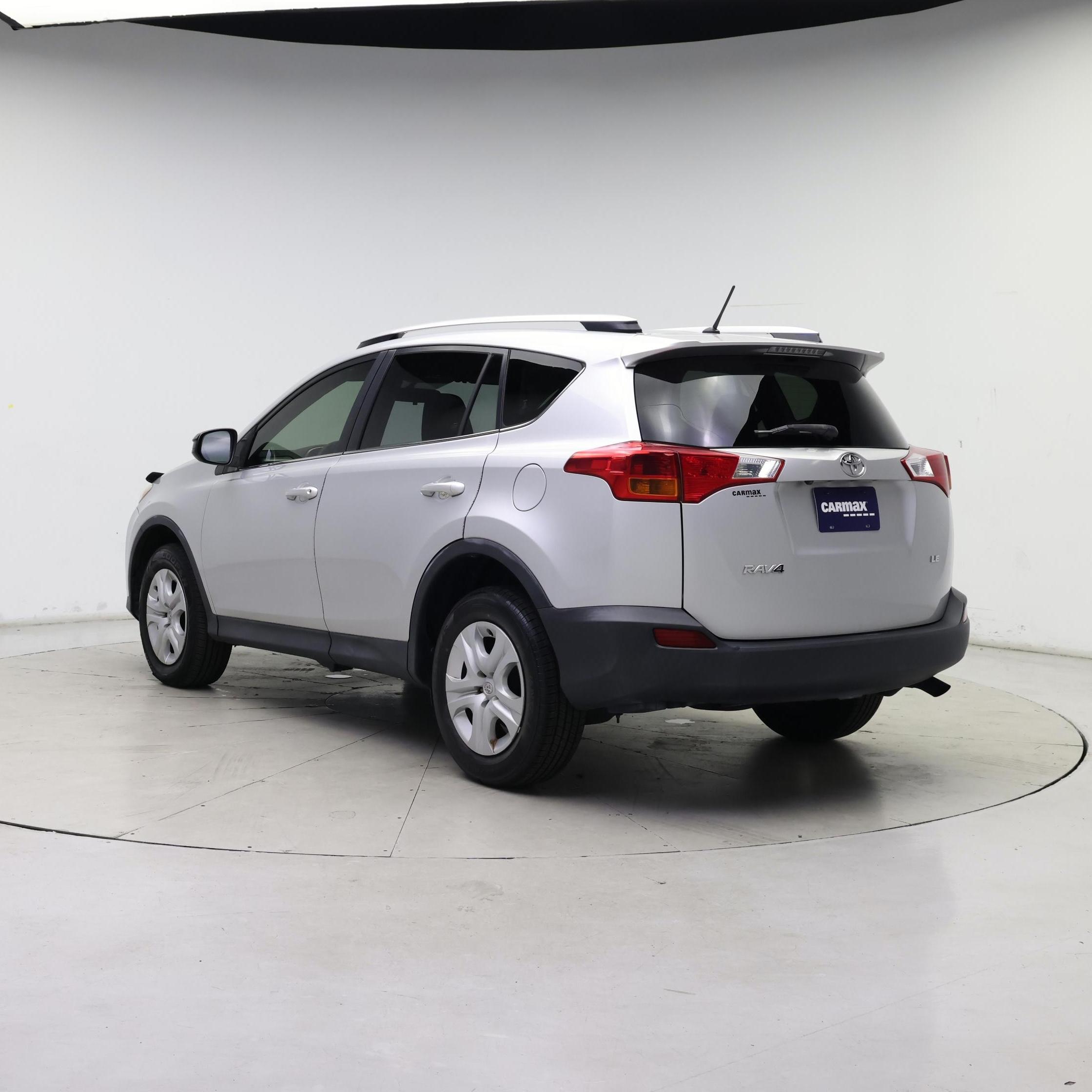 Thumbnail: 2015 Toyota RAV4 - 2