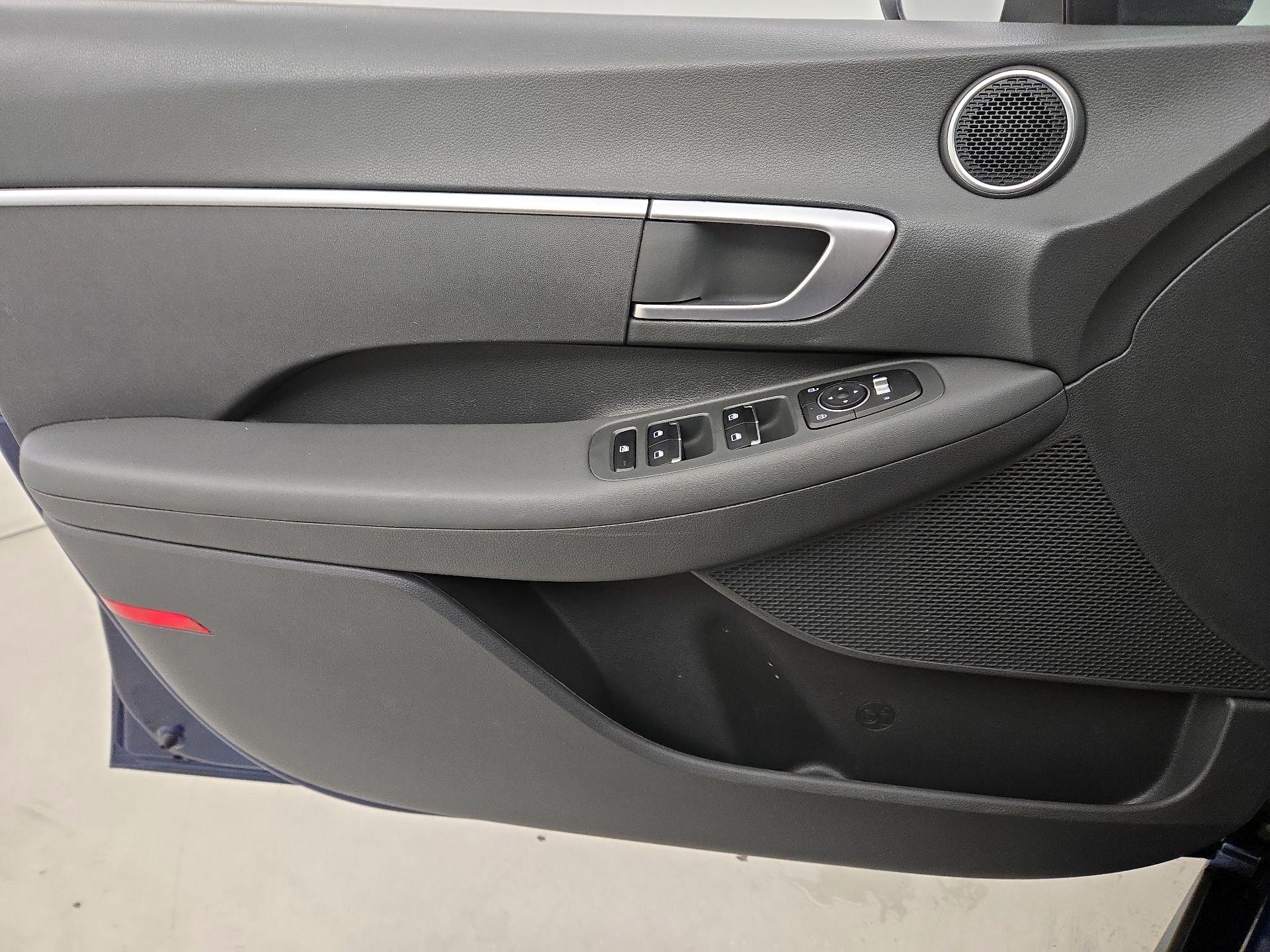 Thumbnail: 2021 Hyundai Sonata - 12