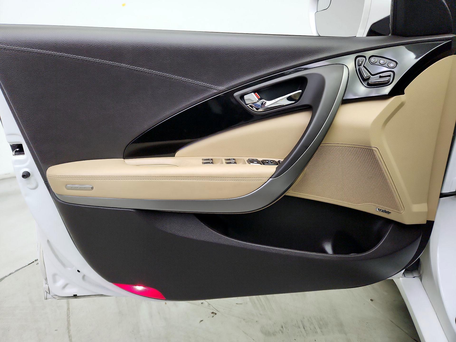 Thumbnail: 2014 Hyundai Azera - 12
