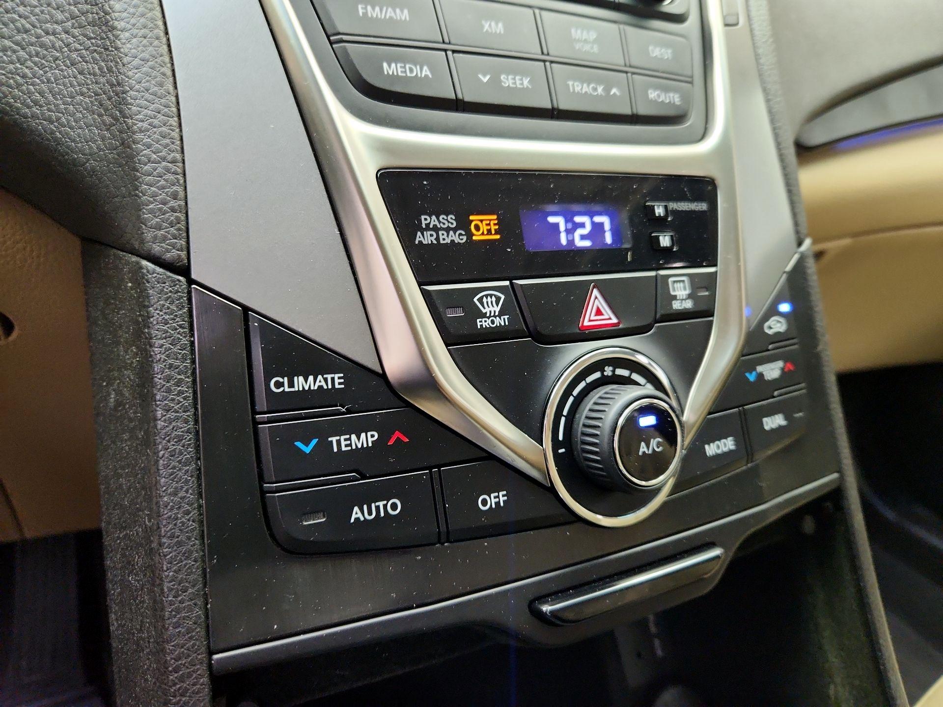 Thumbnail: 2014 Hyundai Azera - 17