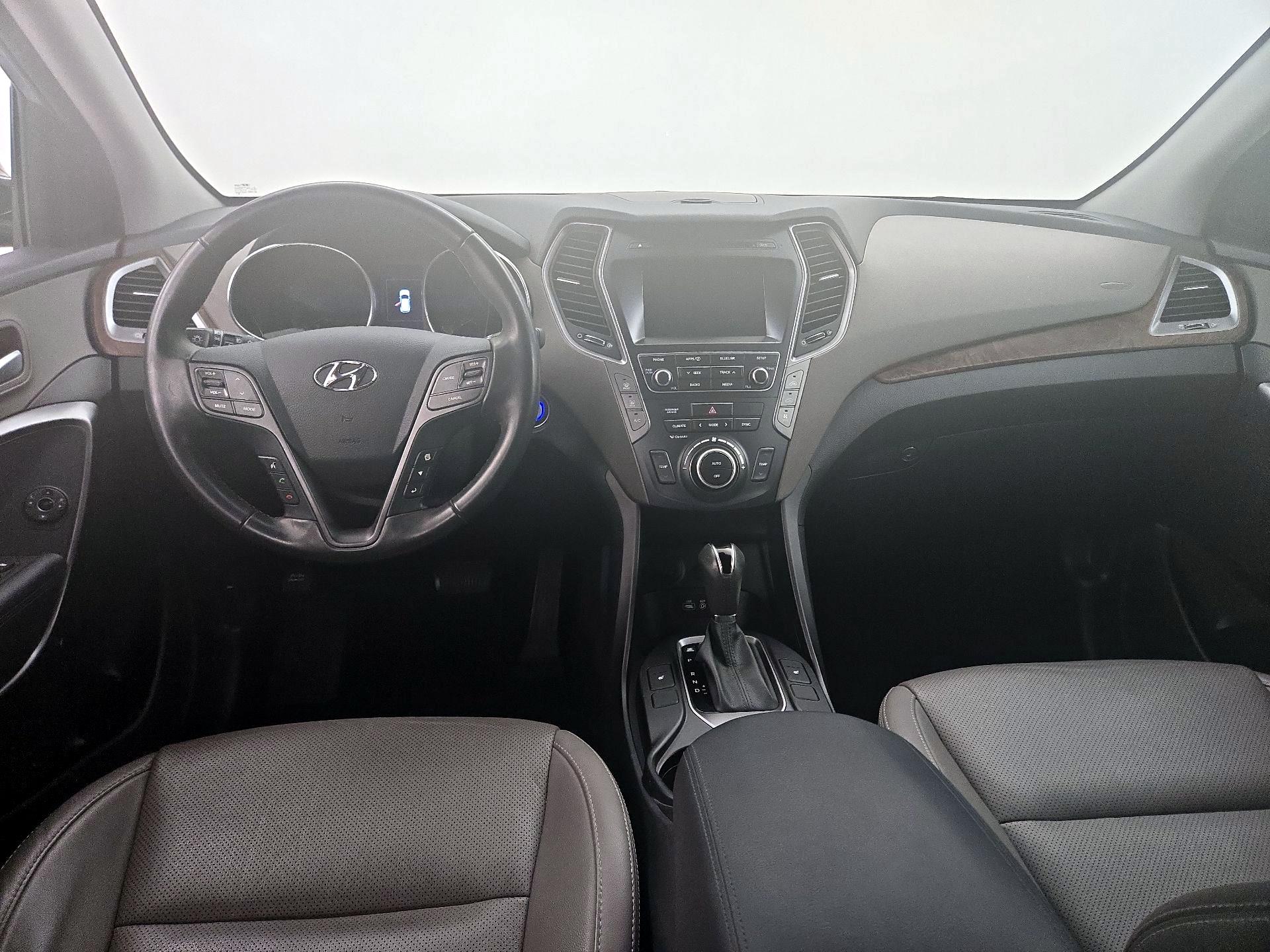 Thumbnail: 2017 Hyundai Santa Fe - 9