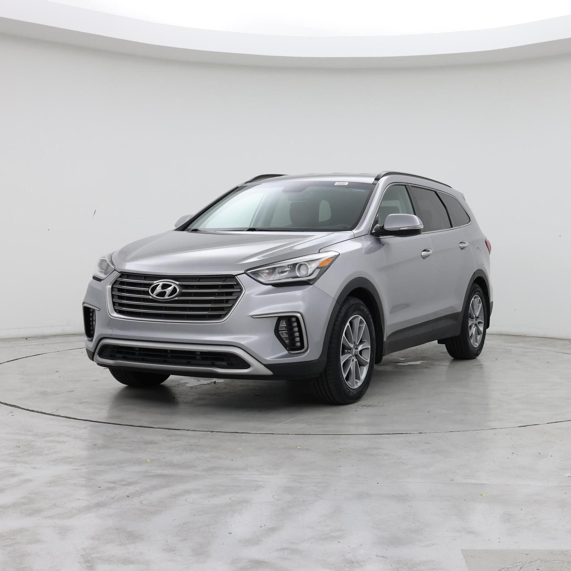 Thumbnail: 2017 Hyundai Santa Fe - 4