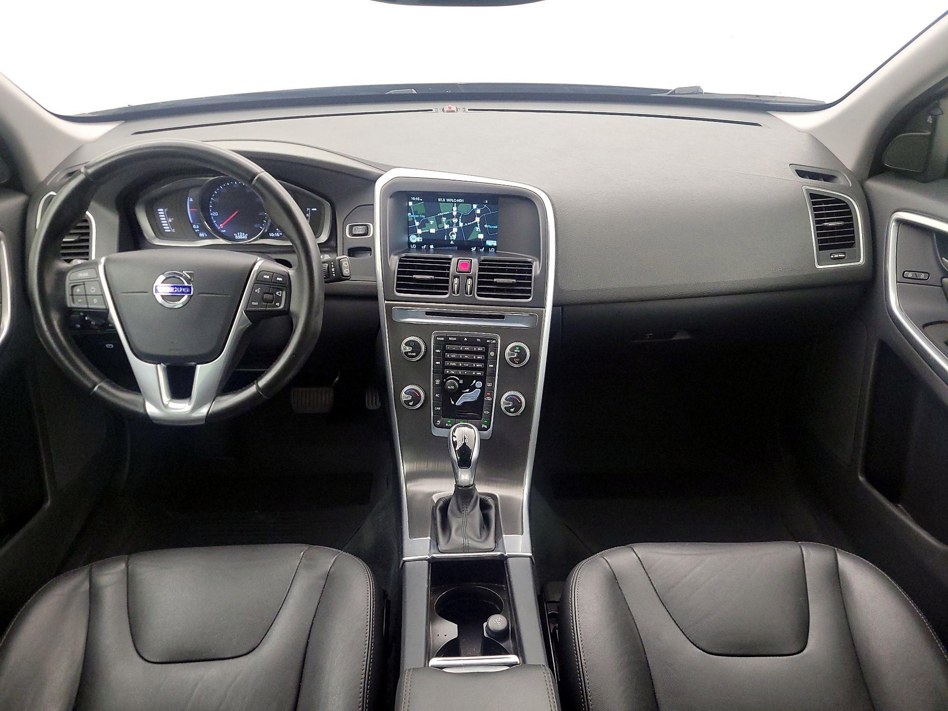 Thumbnail: 2016 Volvo XC60 - 9