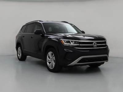 Black 2022 Volkswagen Atlas SE w/Tech