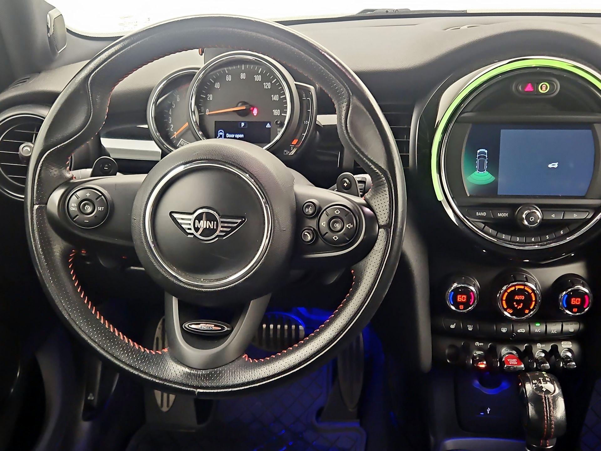 Thumbnail: 2019 MINI Cooper Hardtop - 10