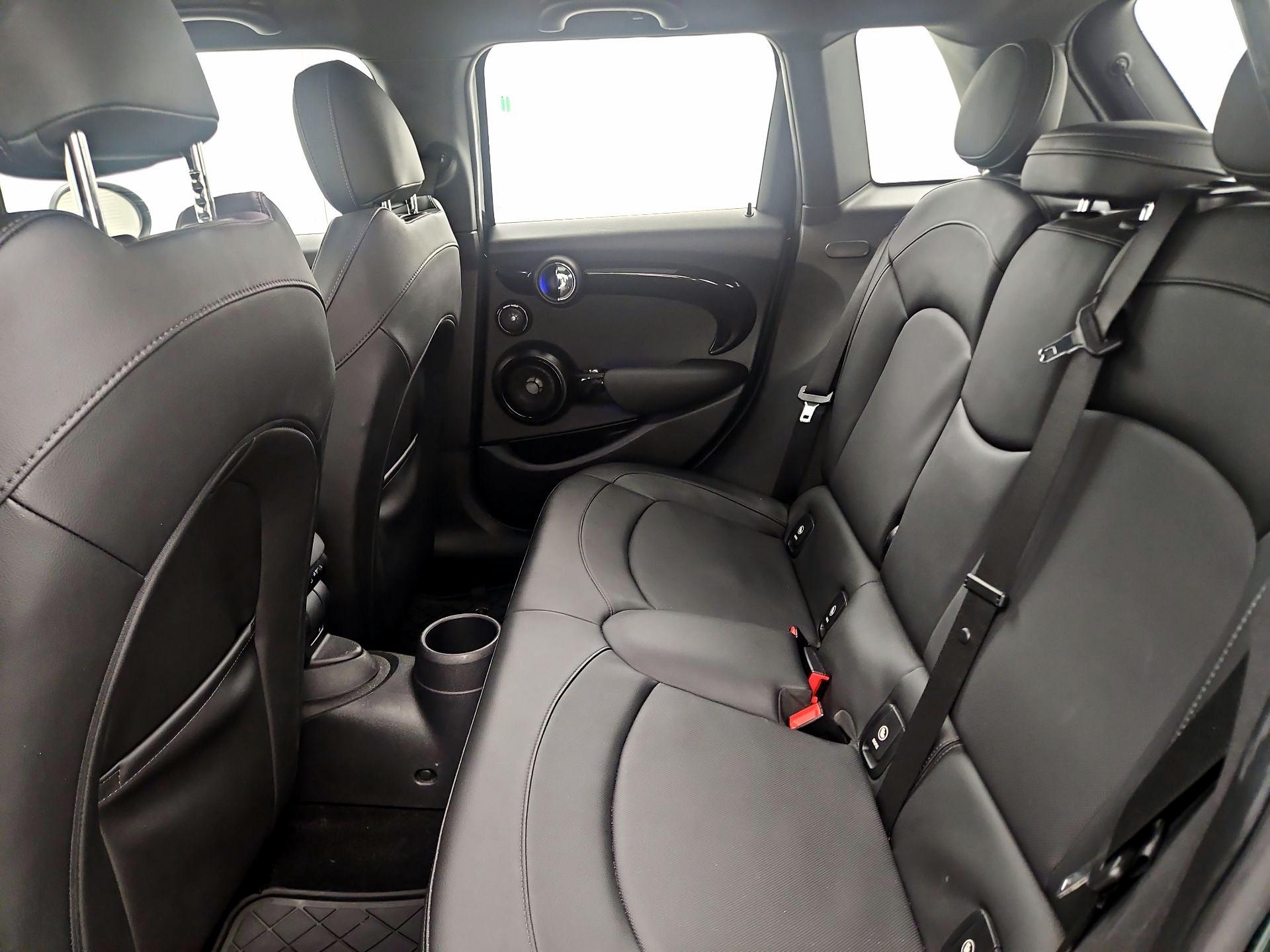 Thumbnail: 2019 MINI Cooper Hardtop - 18