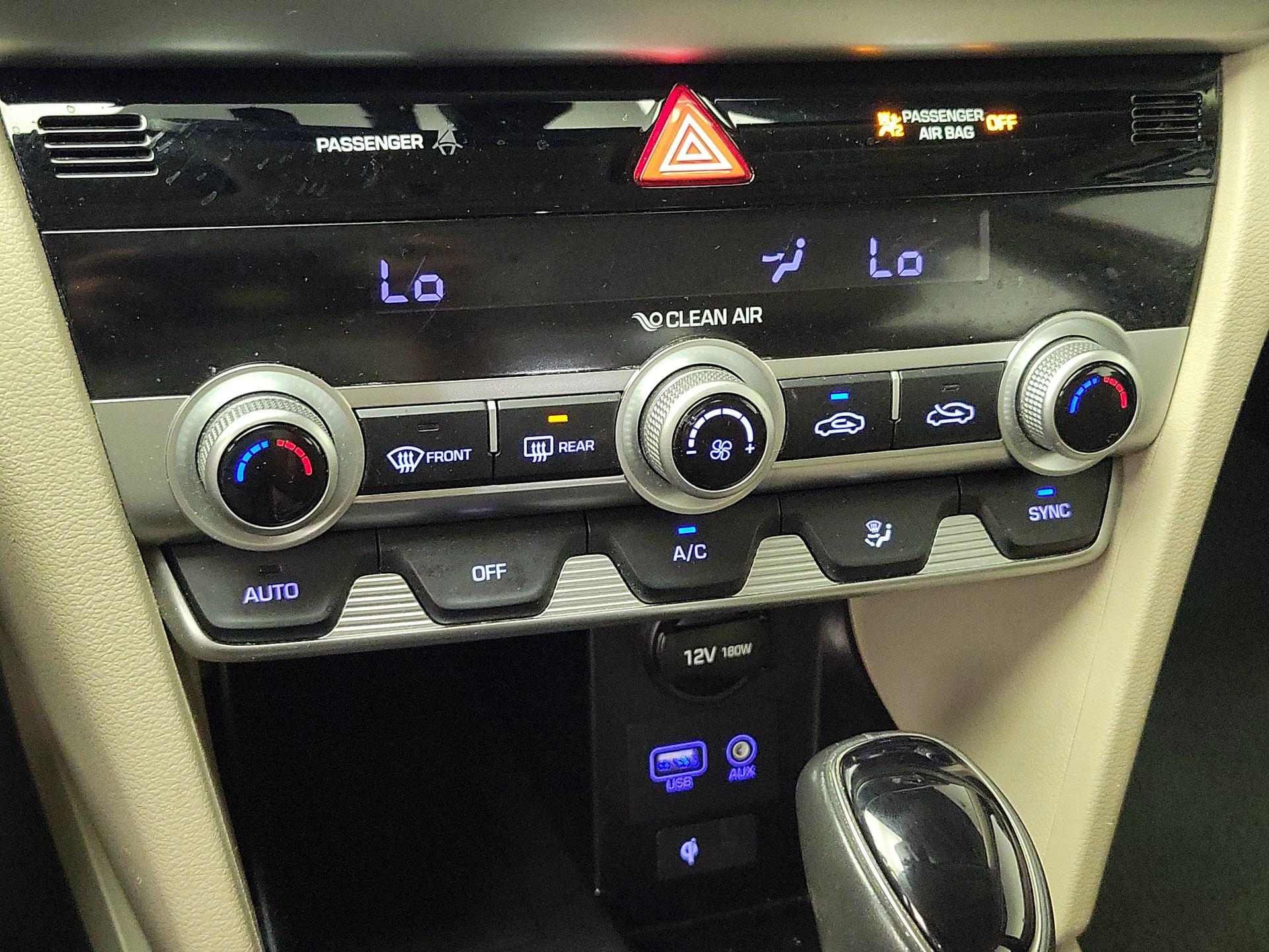 Thumbnail: 2020 Hyundai Elantra - 16