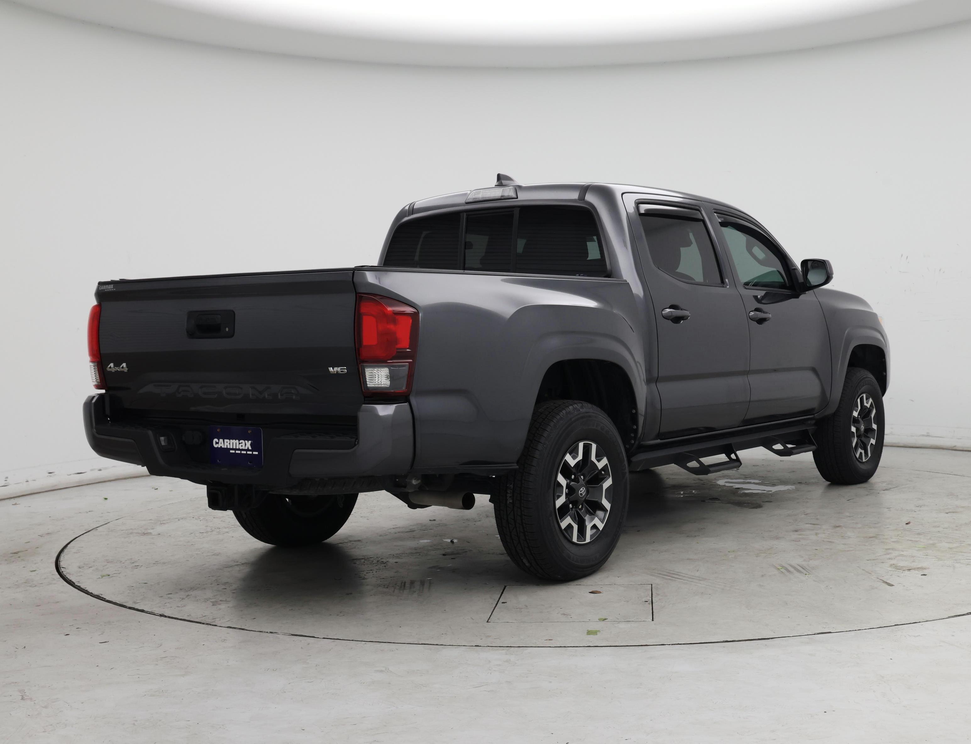 Thumbnail: 2023 Toyota Tacoma - 8